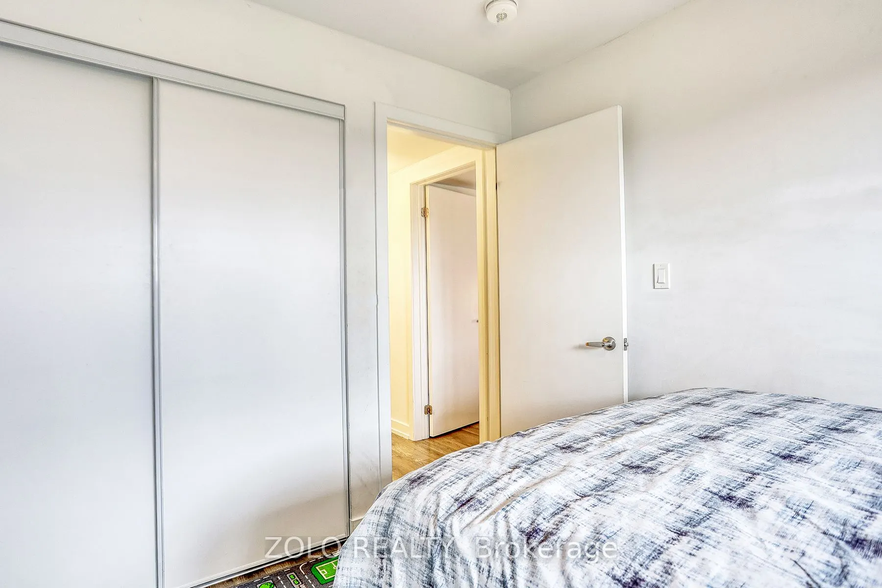 1555 Kingston Road, #218