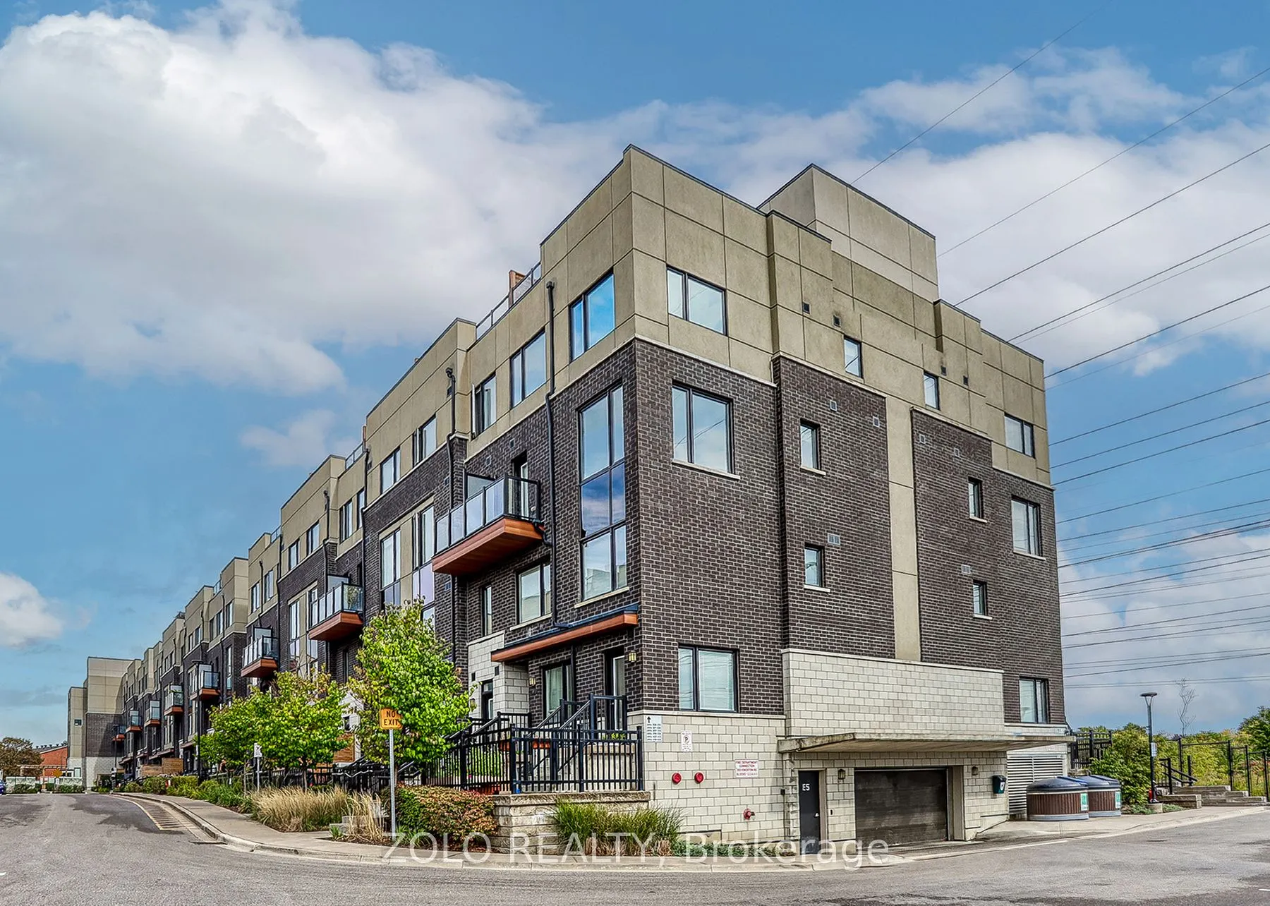 1555 Kingston Road, #218