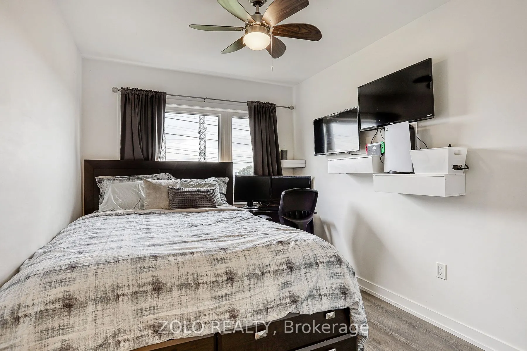 1555 Kingston Road, #218
