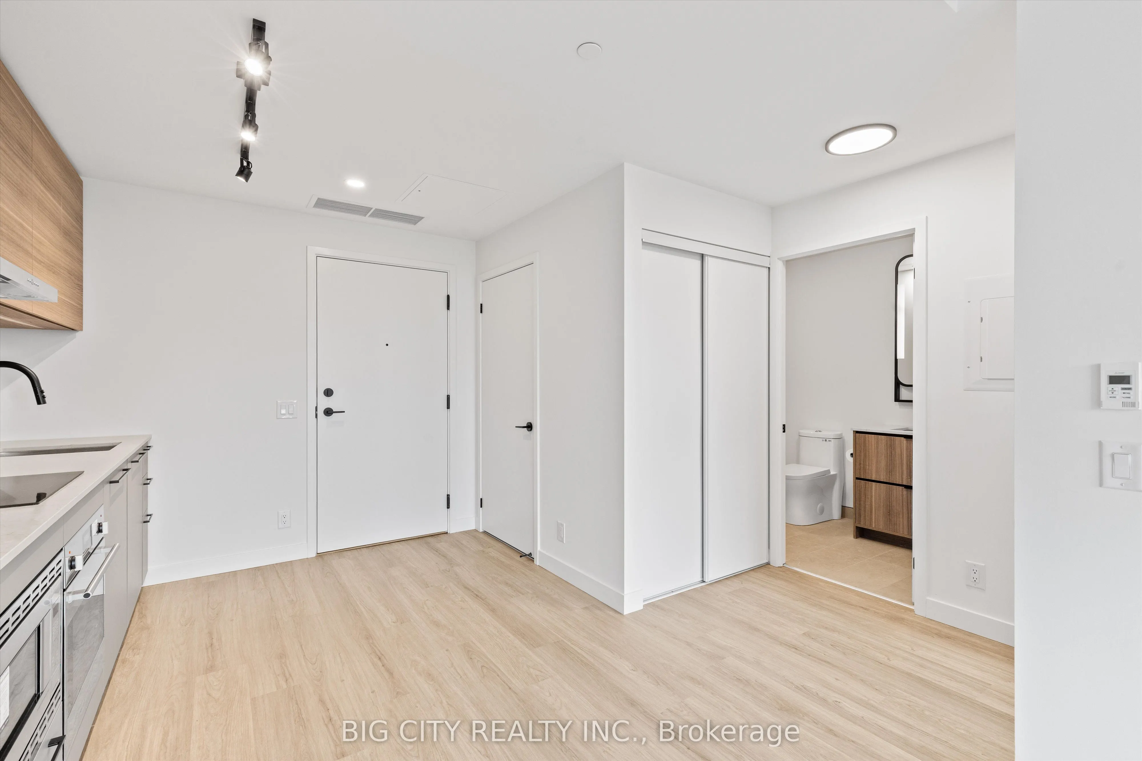 1050 Eastern Avenue, #1014