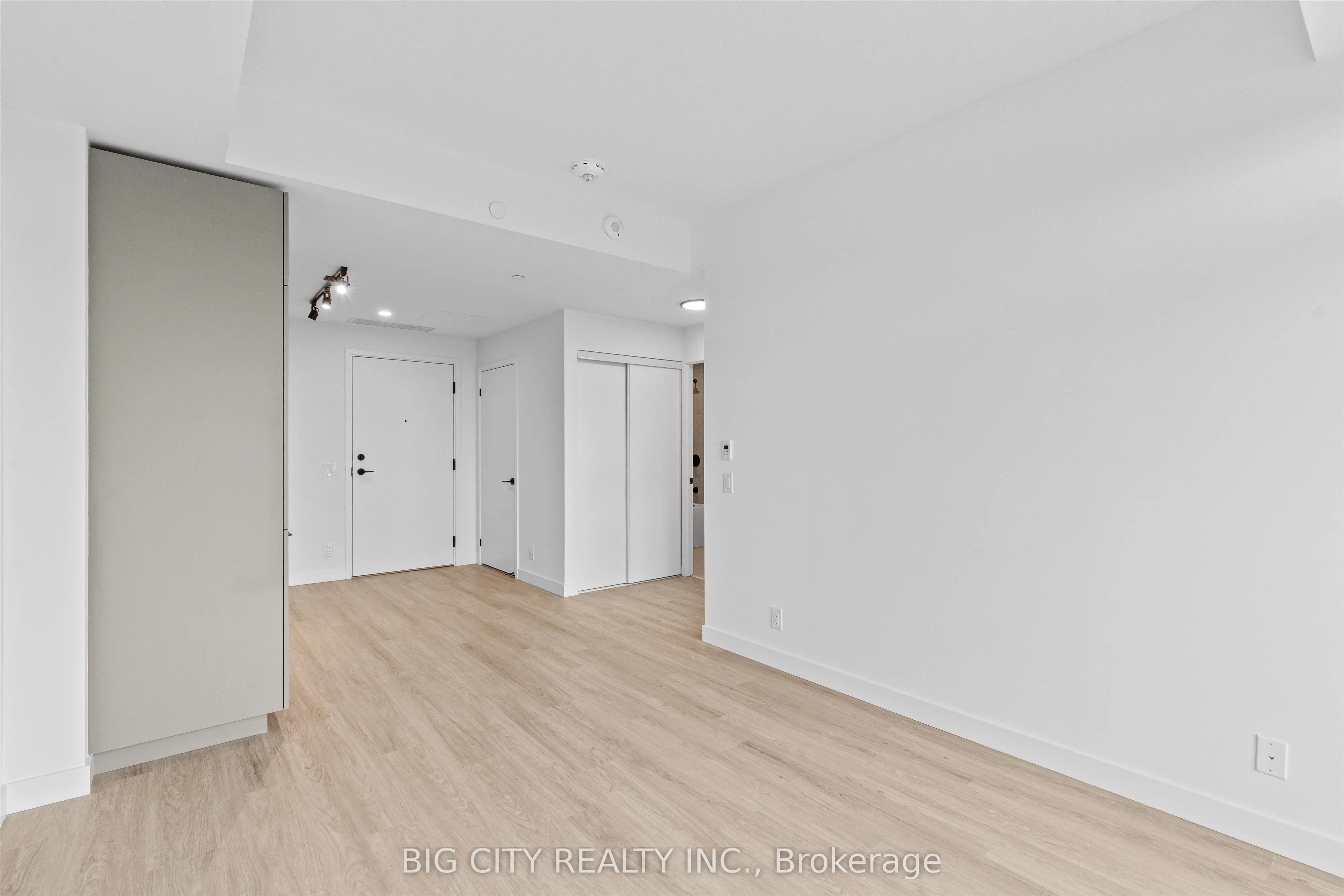 1050 Eastern Avenue, #1014