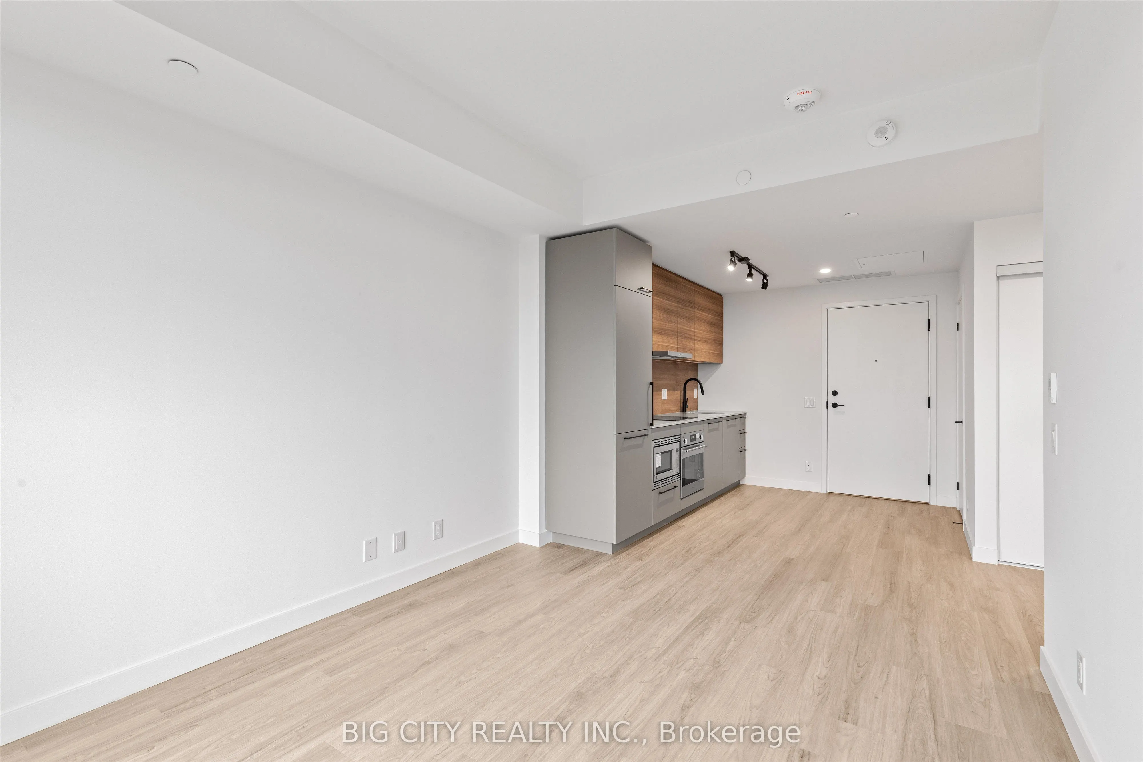 1050 Eastern Avenue, #1014