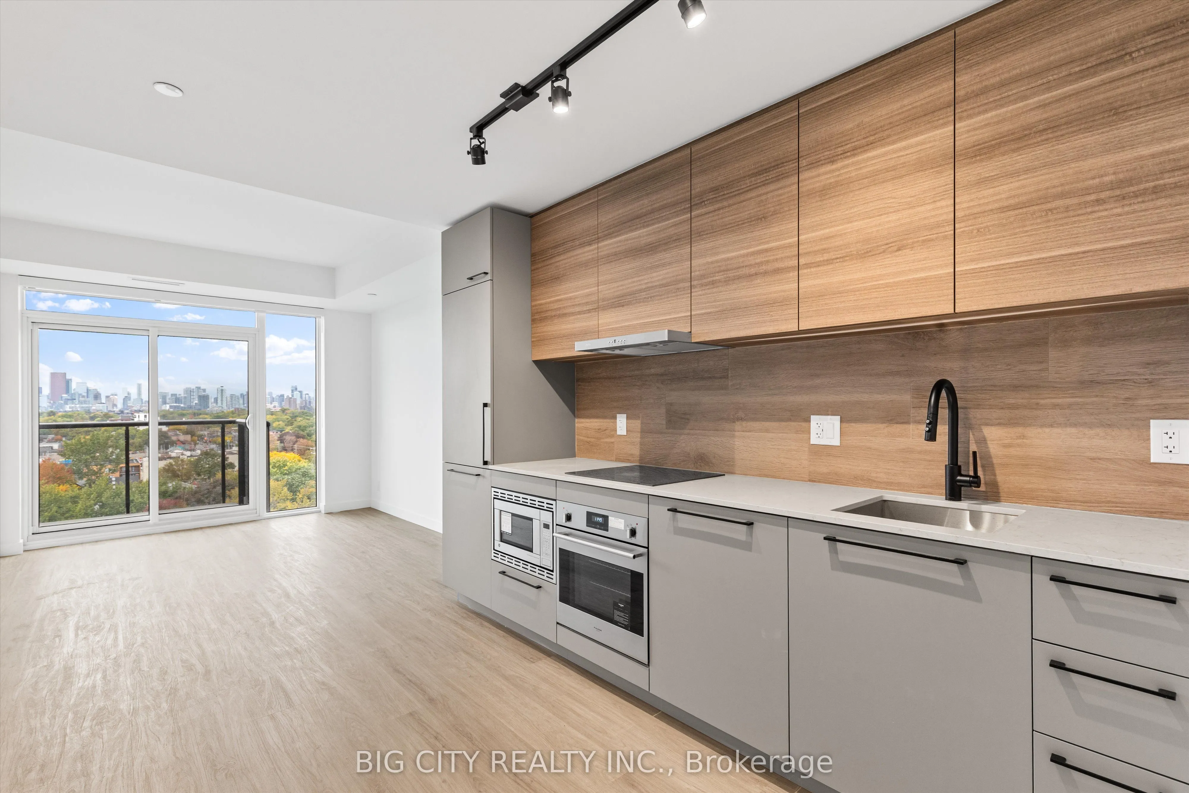 1050 Eastern Avenue, #1014