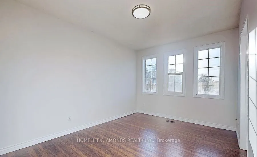 106 Stokely Crescent