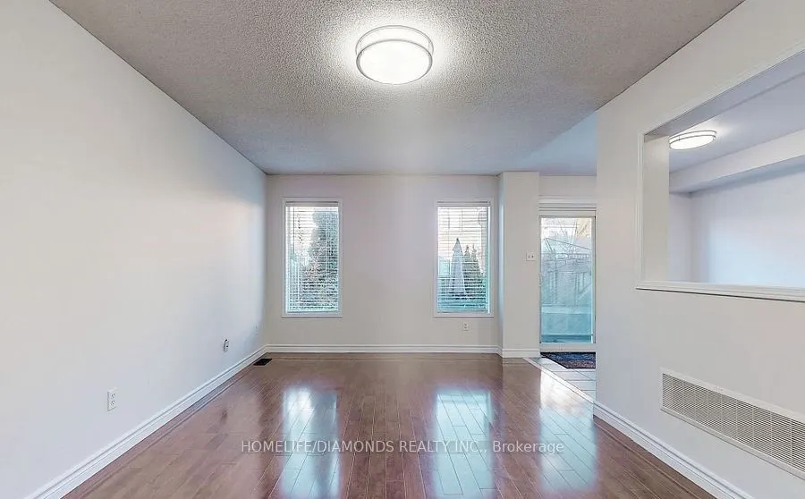 106 Stokely Crescent