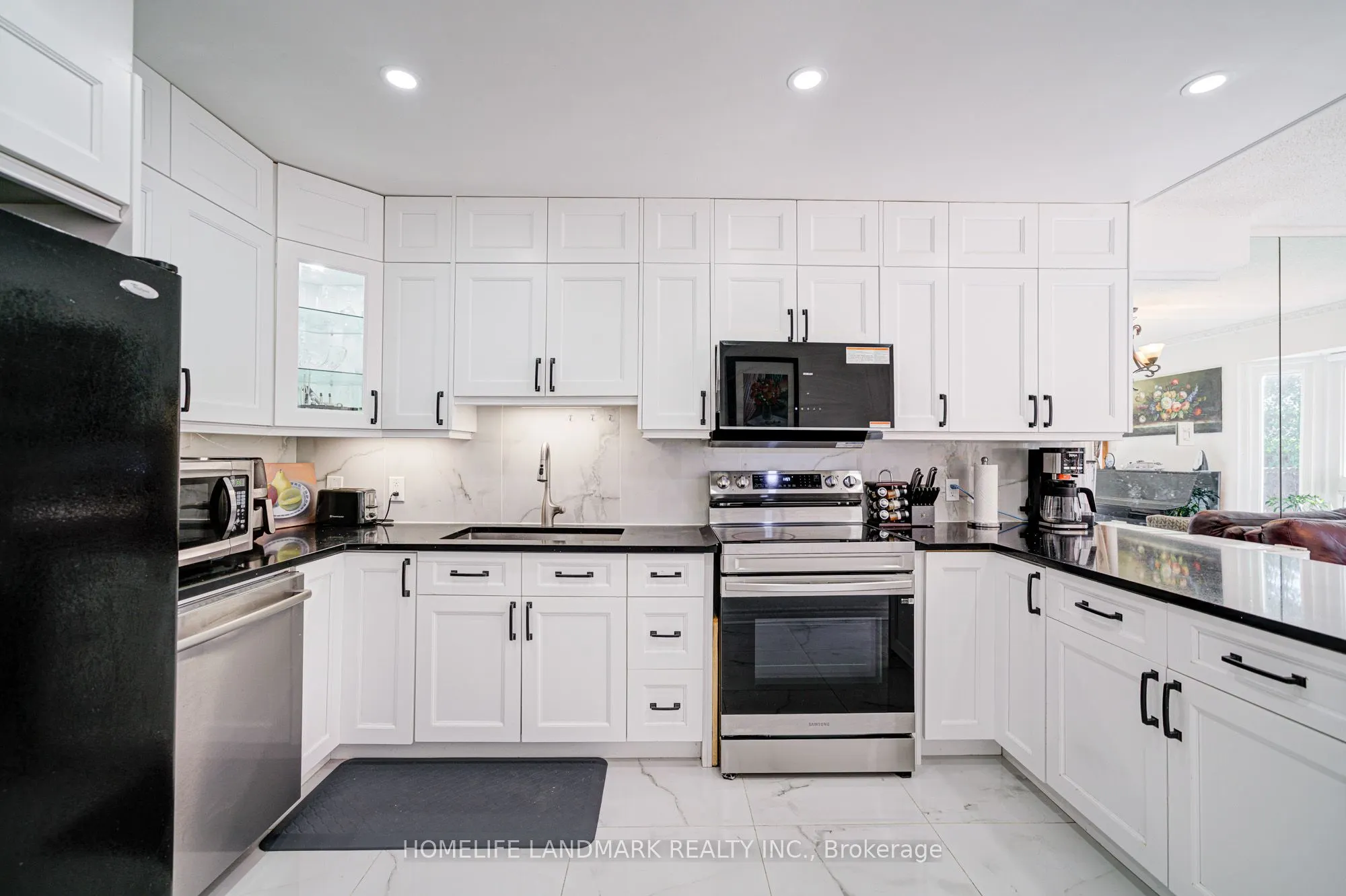 33 Phalen Crescent