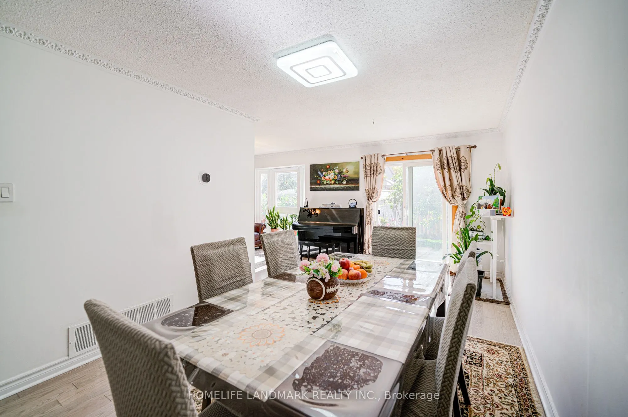 33 Phalen Crescent