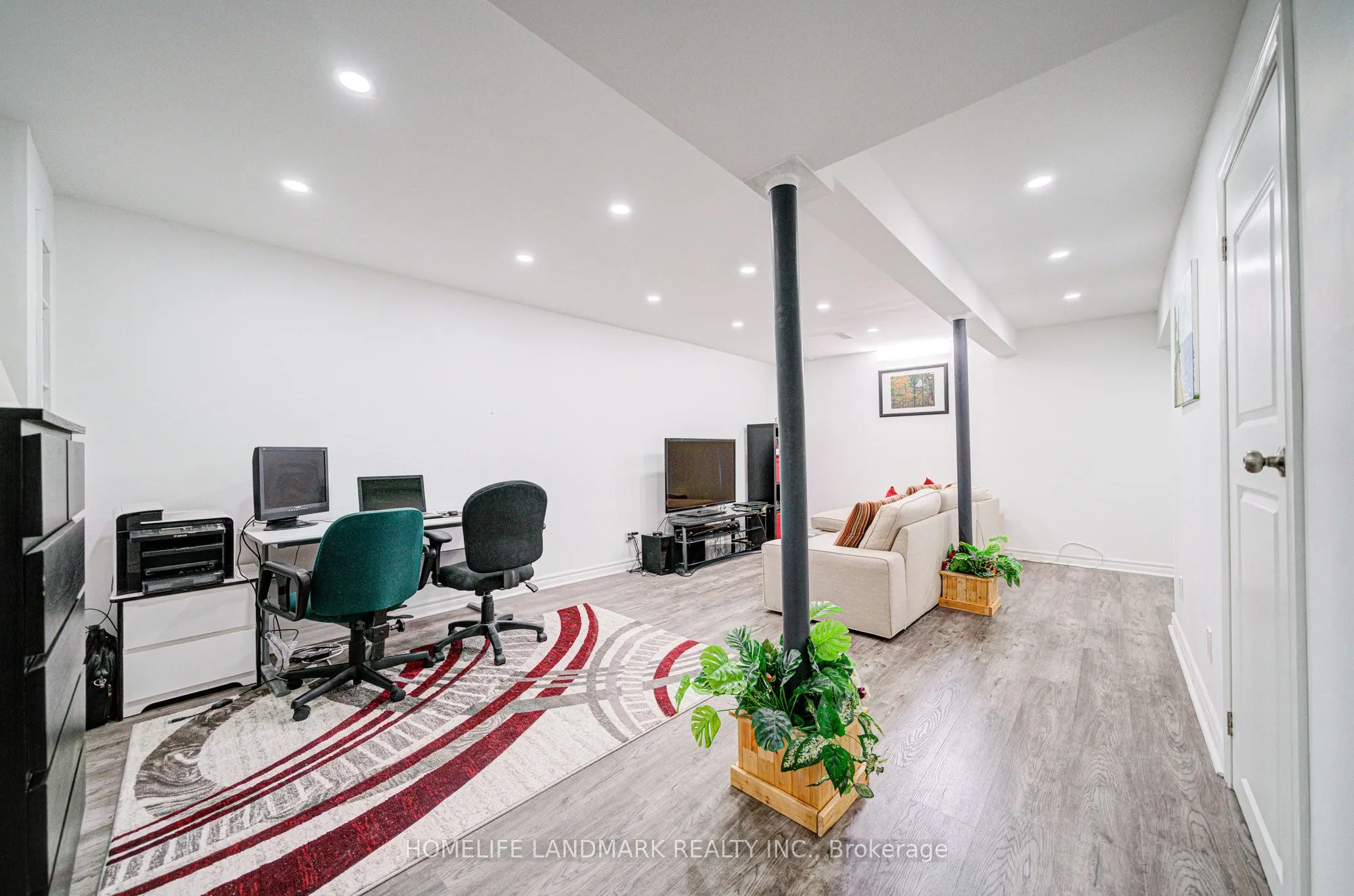 33 Phalen Crescent