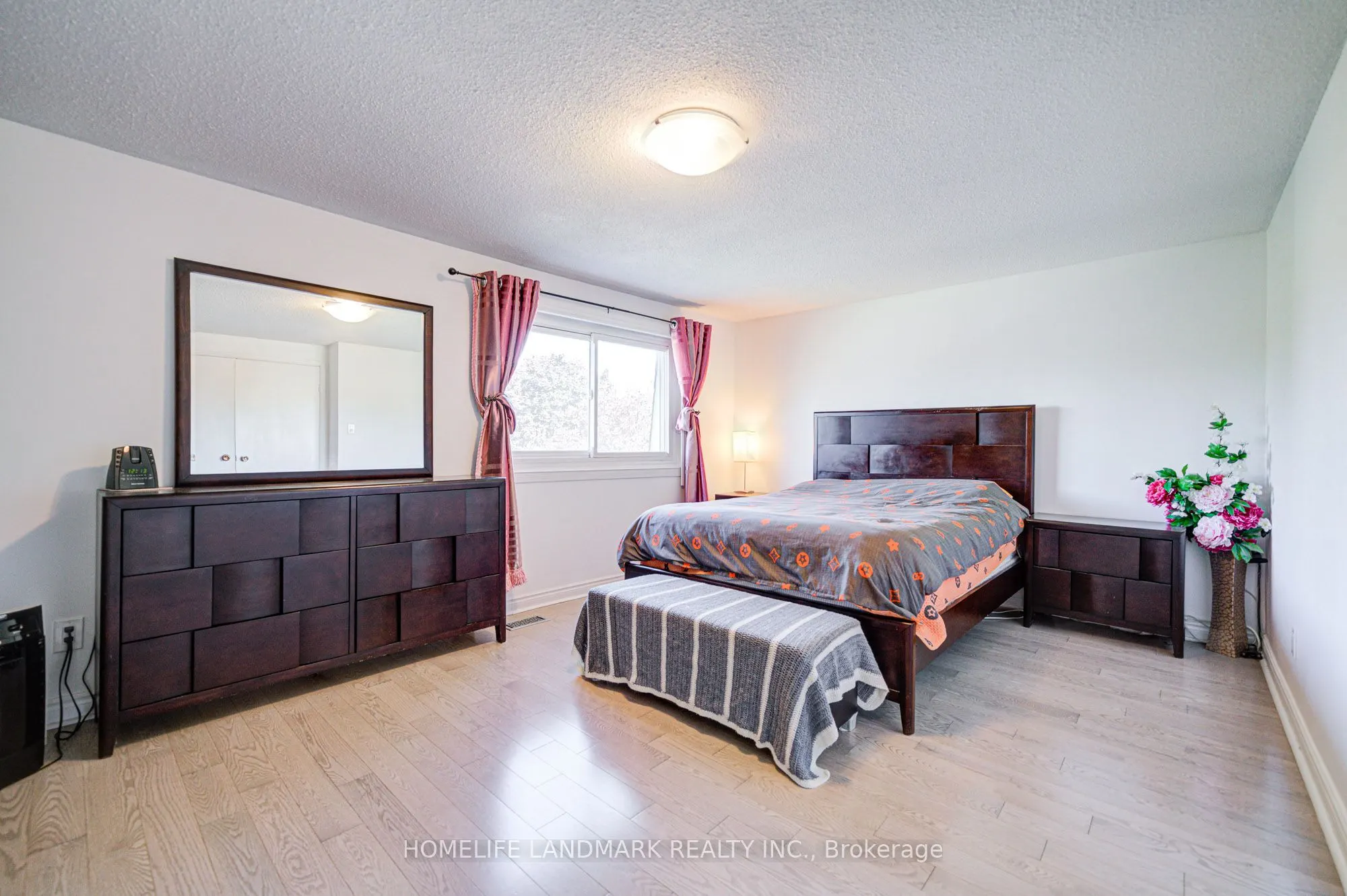 33 Phalen Crescent