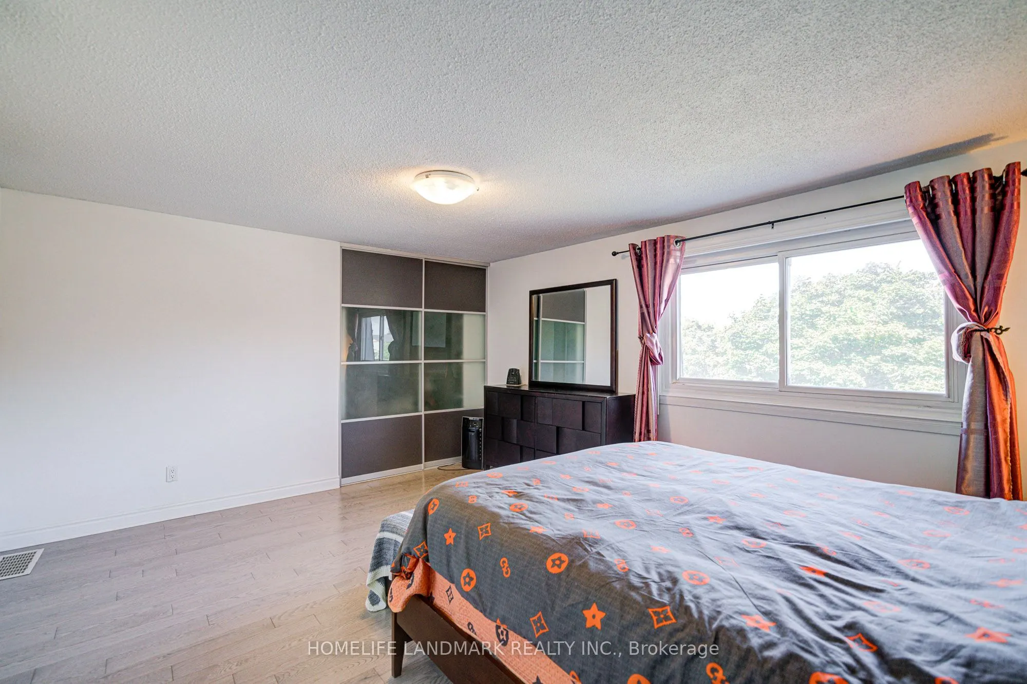33 Phalen Crescent