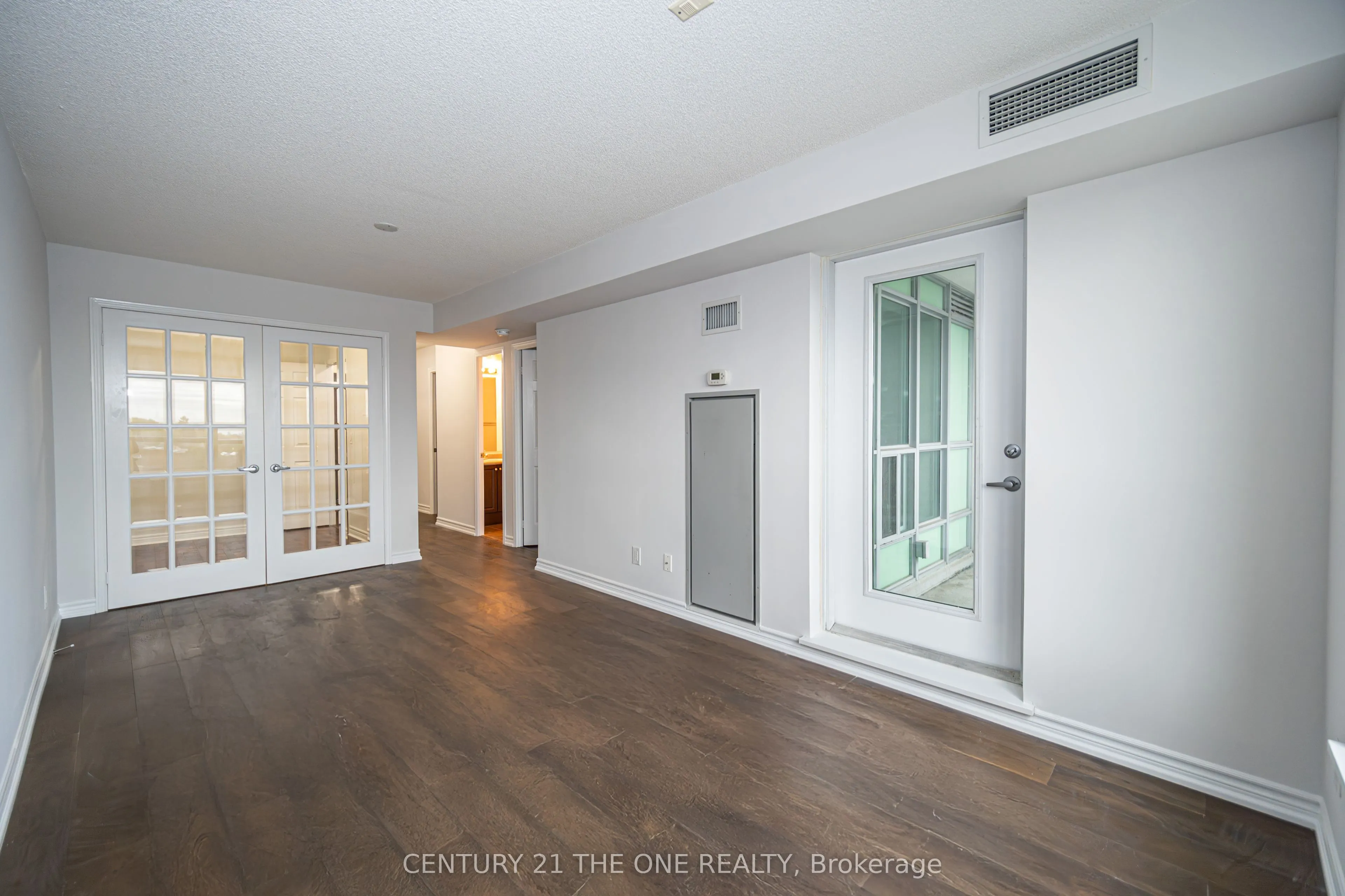 60 Fairfax Crescent, #519