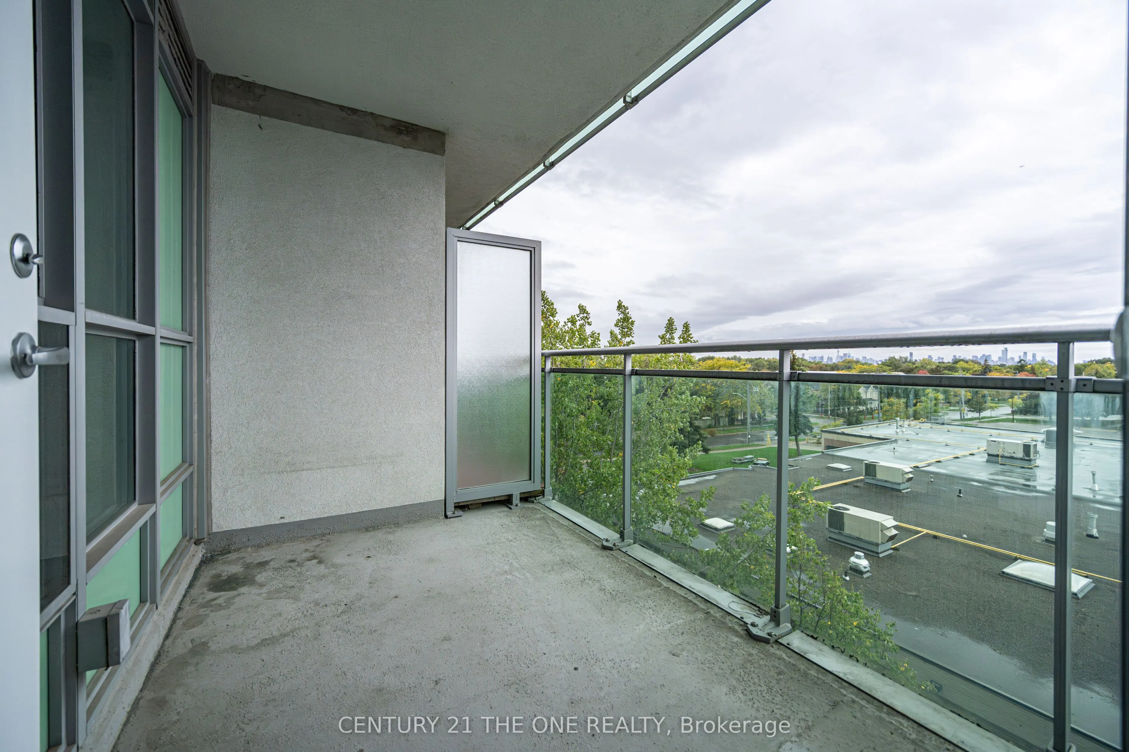 60 Fairfax Crescent, #519
