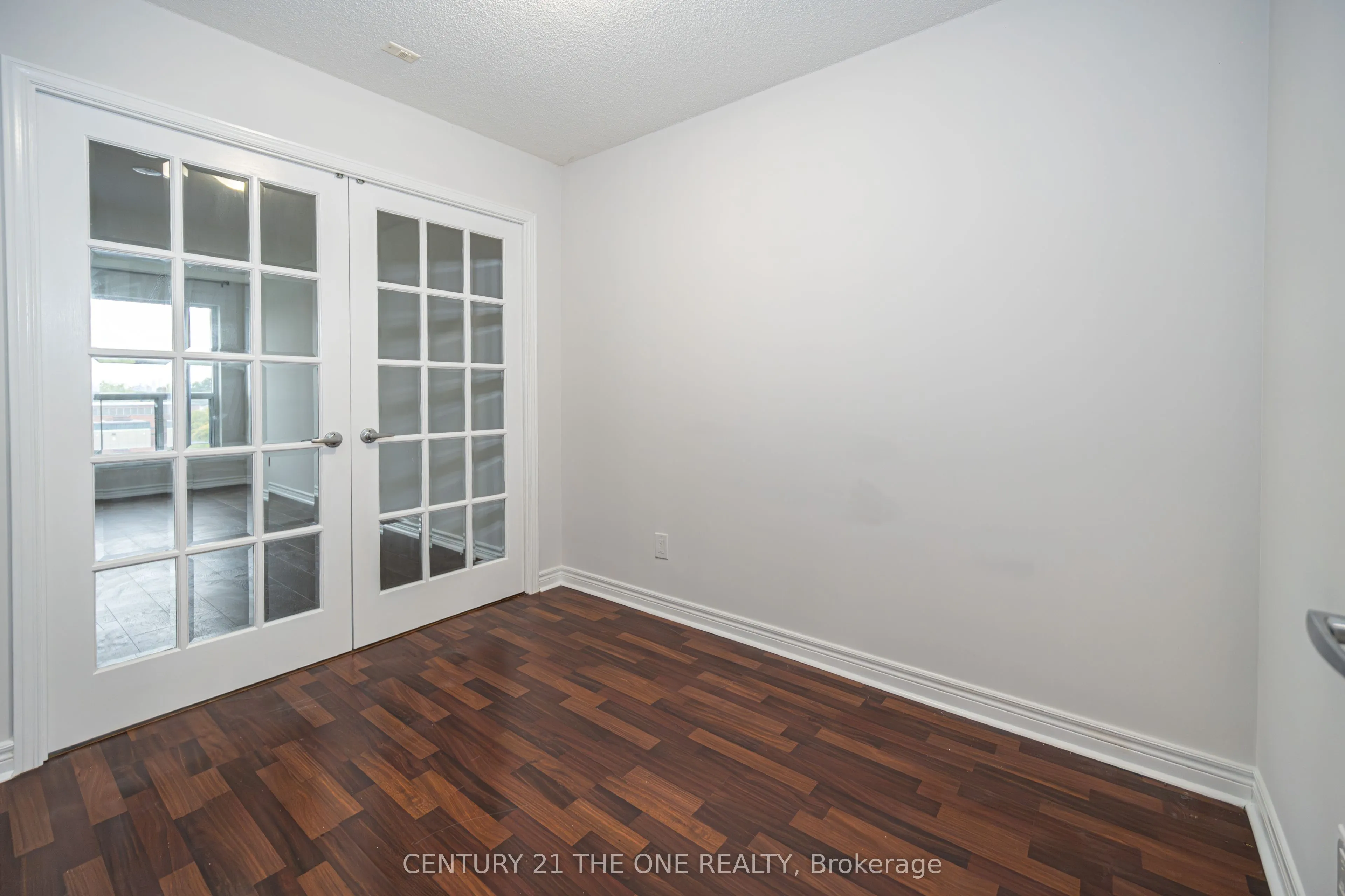 60 Fairfax Crescent, #519