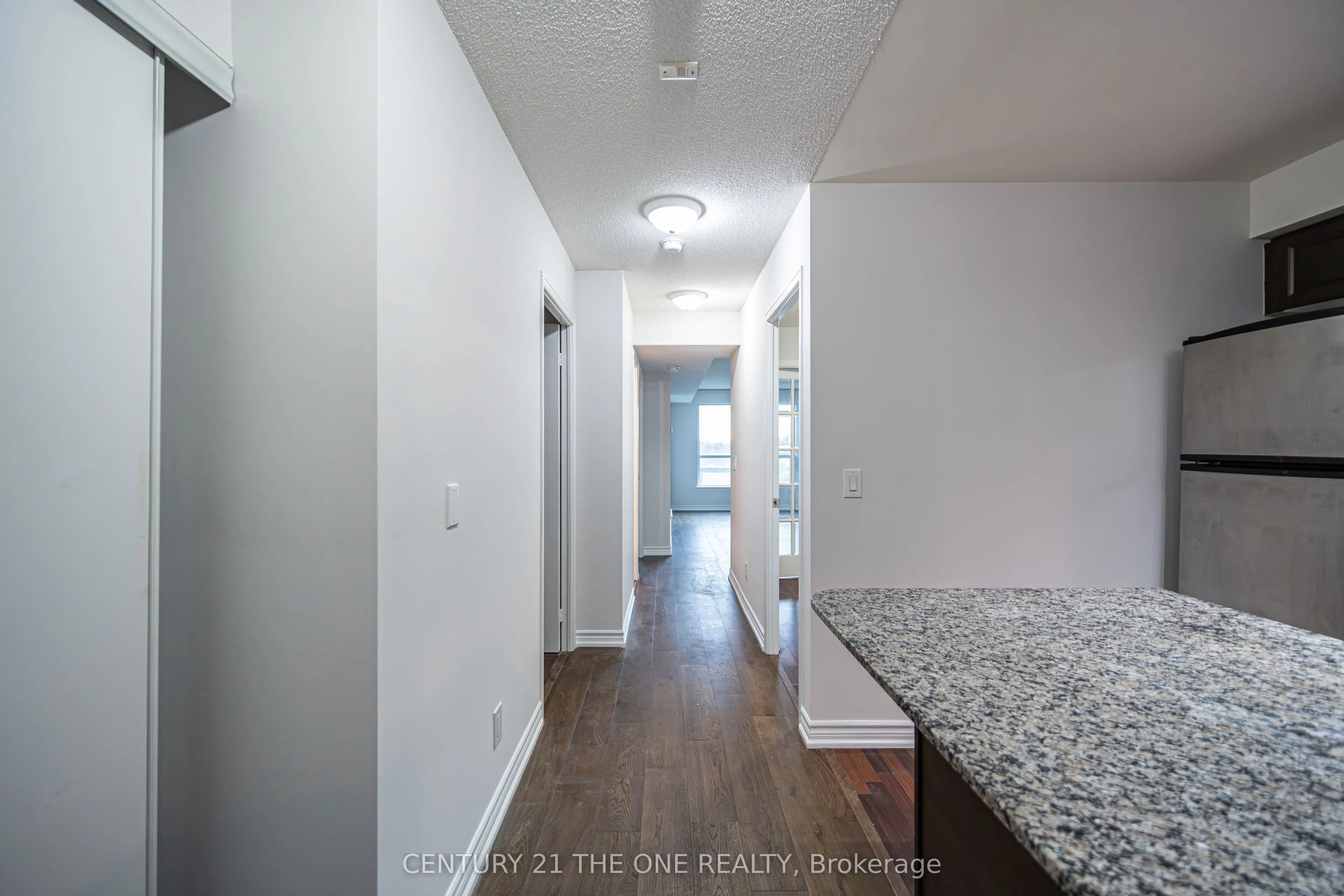 60 Fairfax Crescent, #519