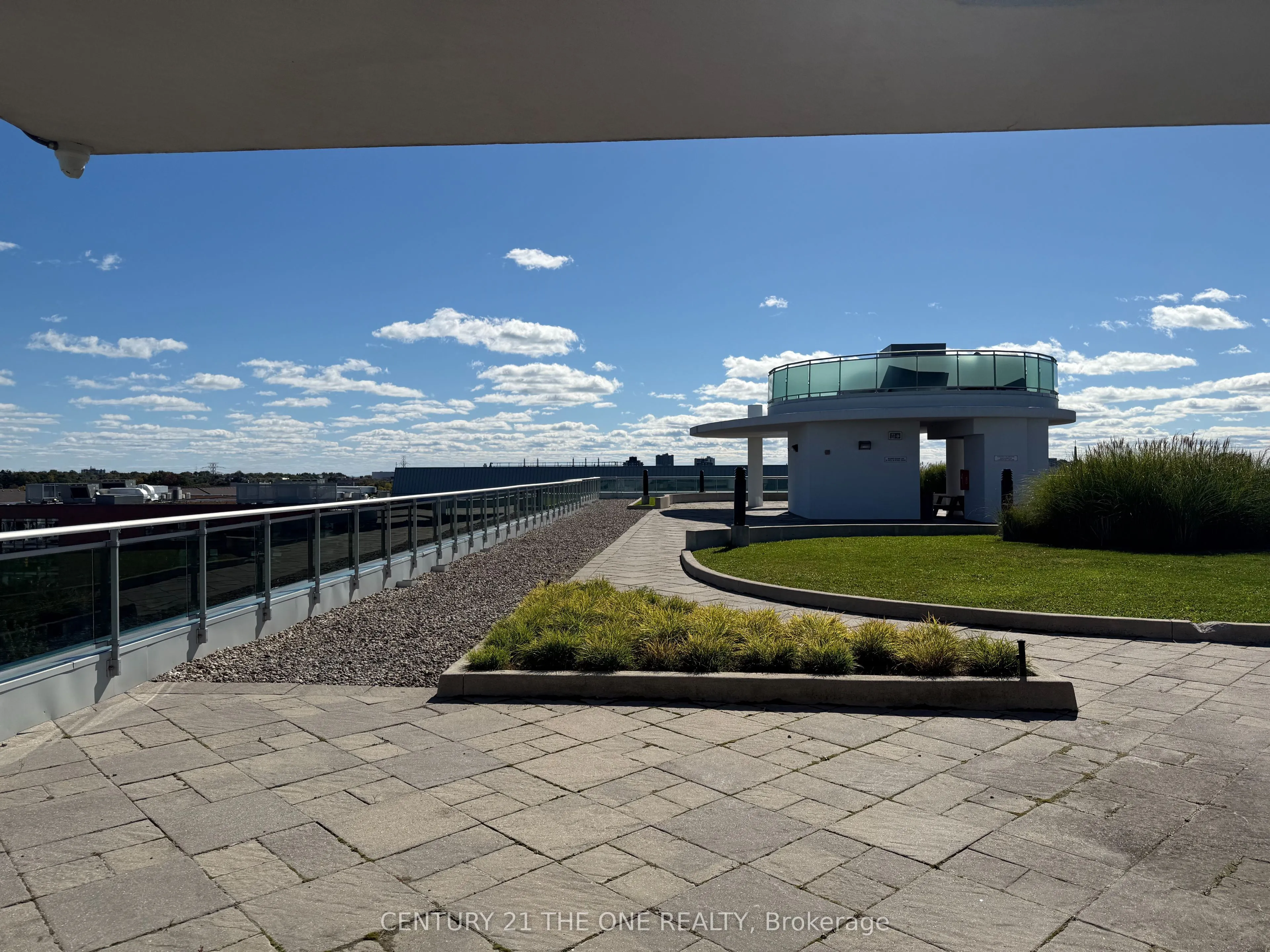 60 Fairfax Crescent, #519