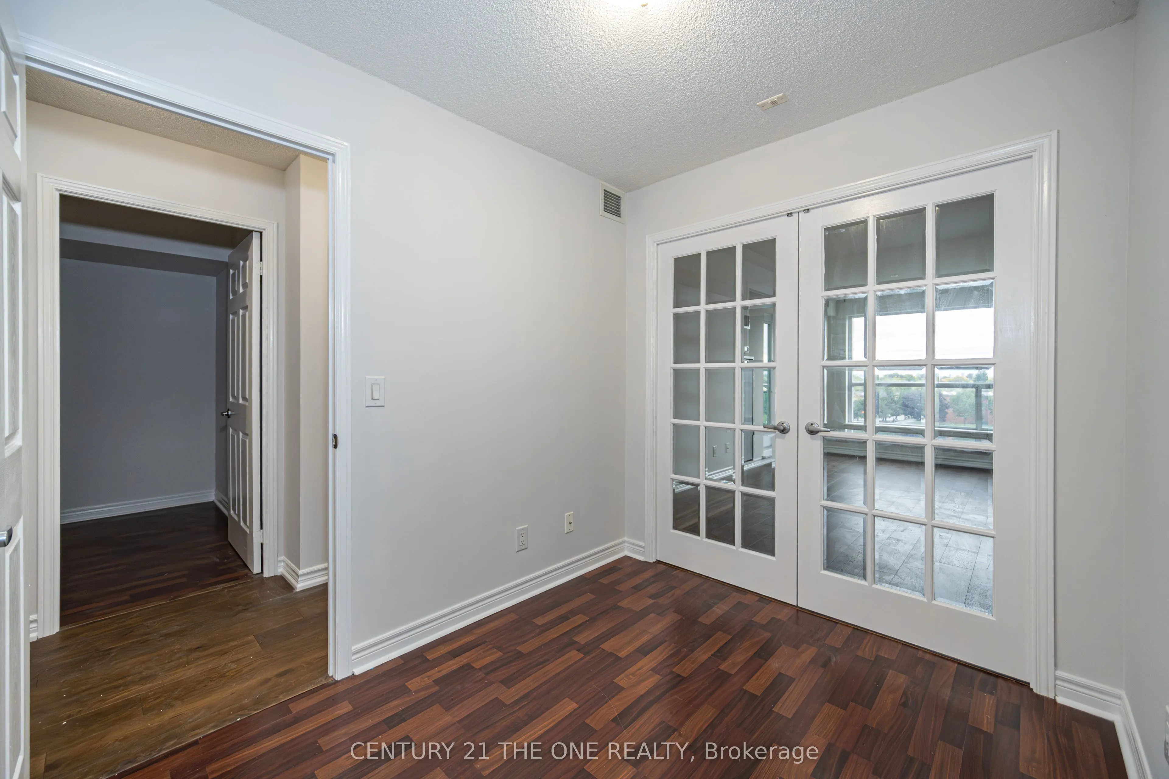 60 Fairfax Crescent, #519