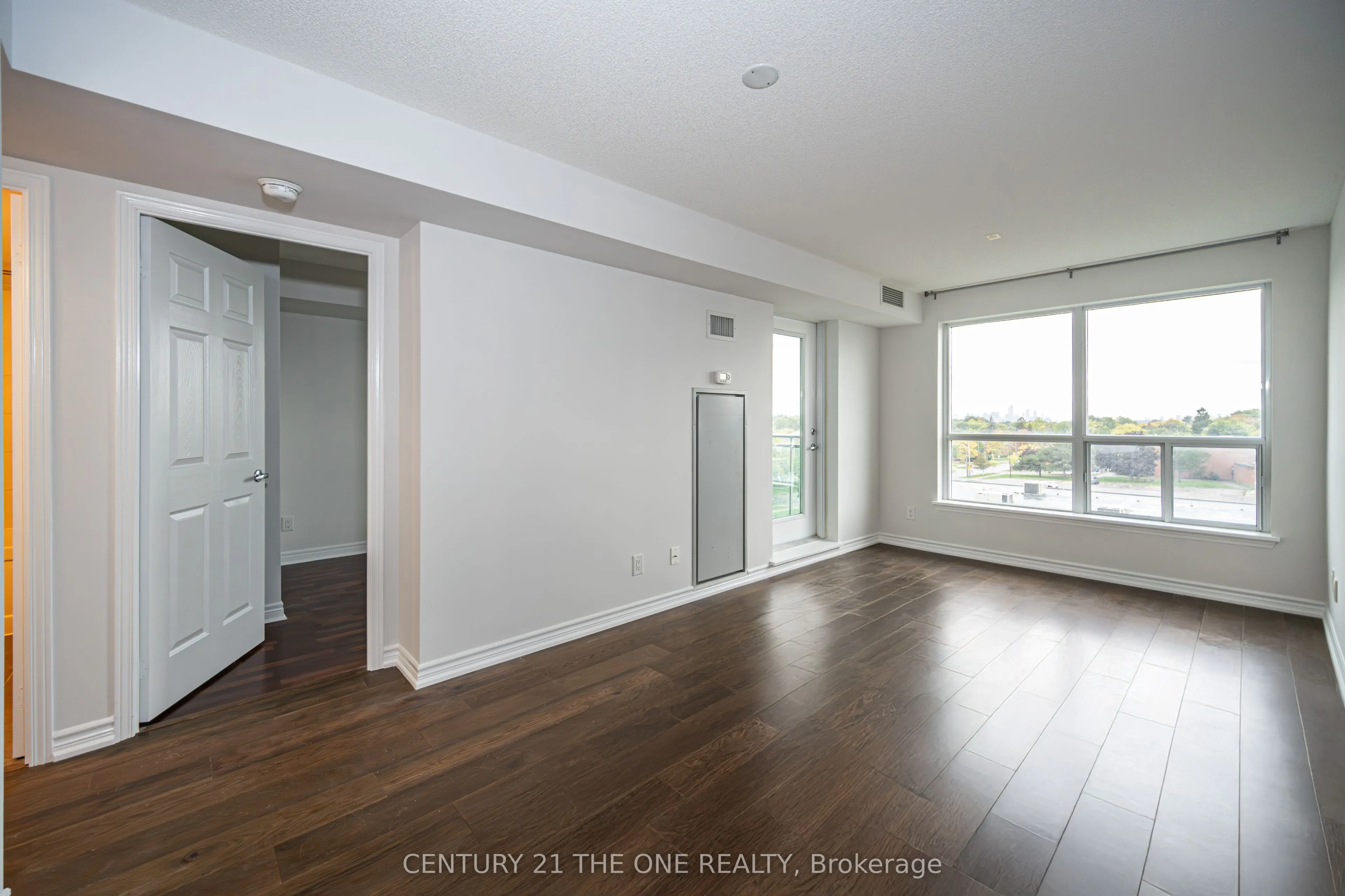 60 Fairfax Crescent, #519
