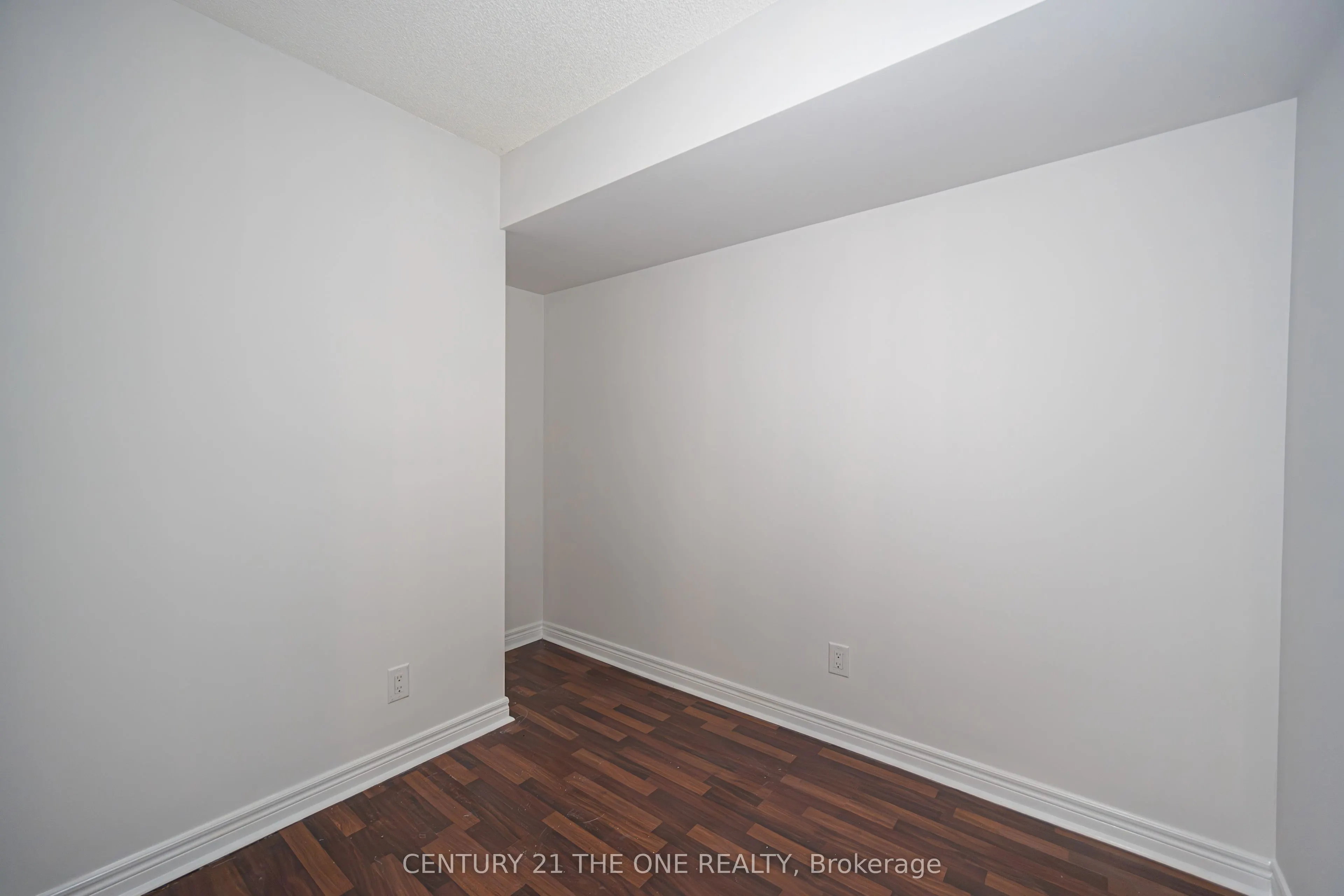 60 Fairfax Crescent, #519