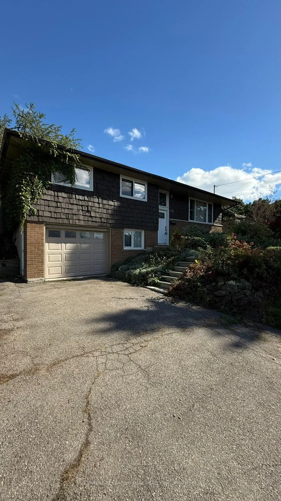 133 Elizabeth Crescent