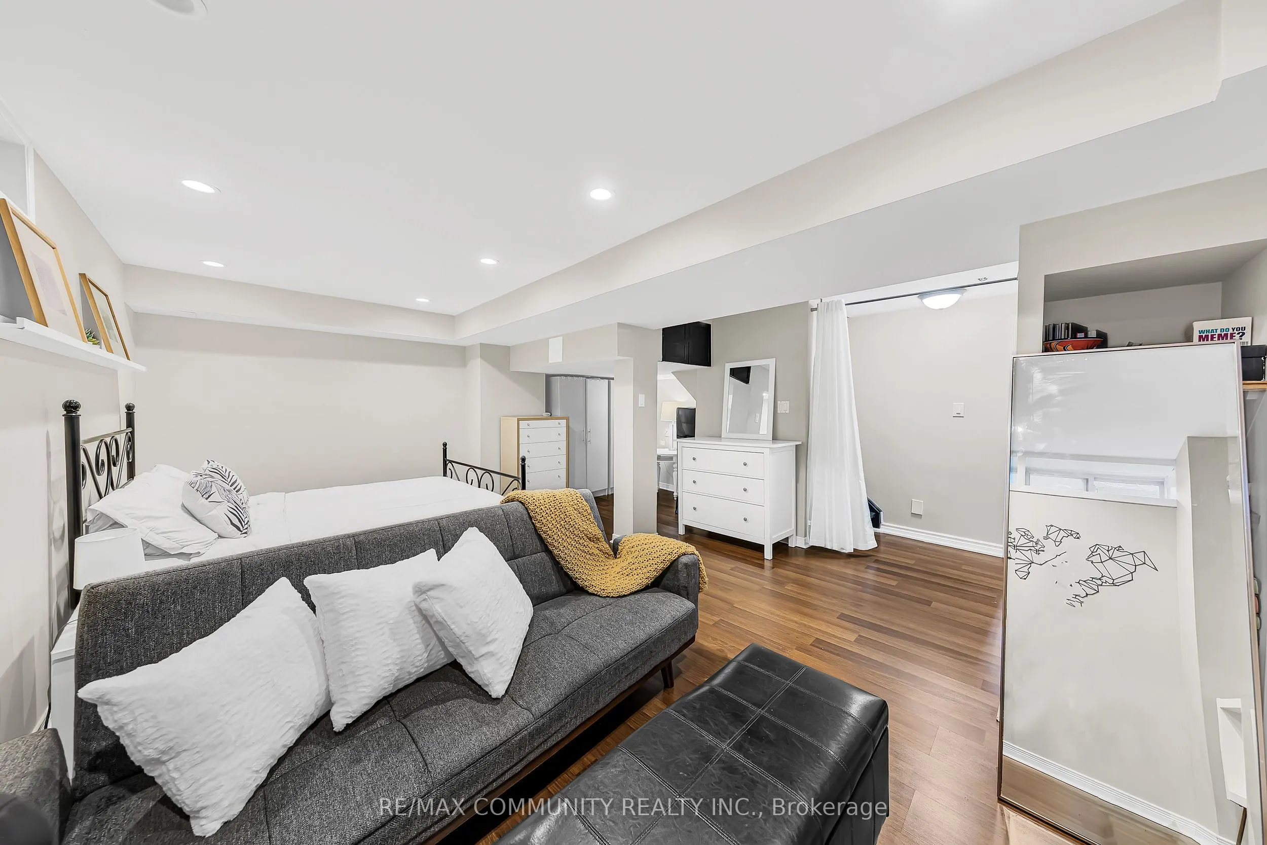 1 Playfair Road