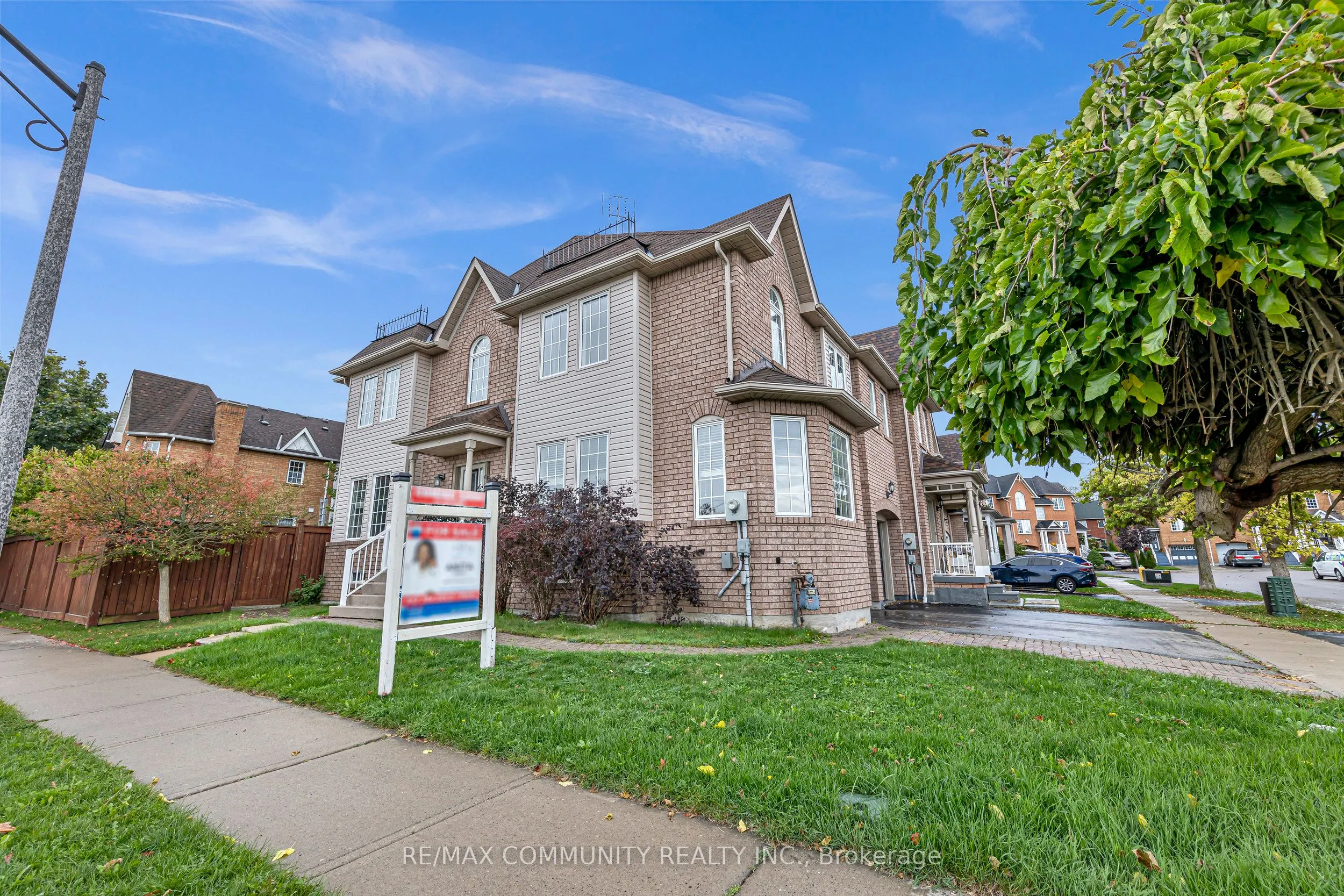 1 Playfair Road