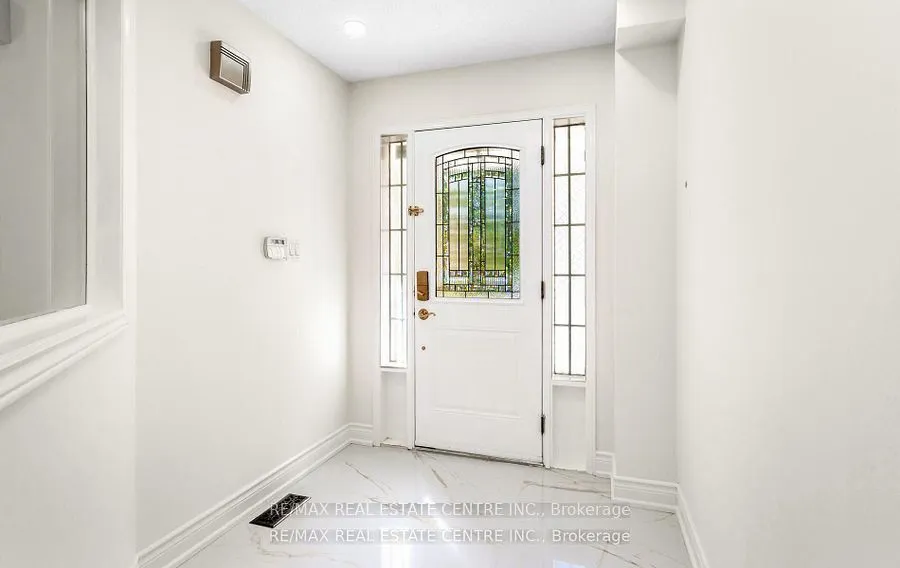 42 Howes Street