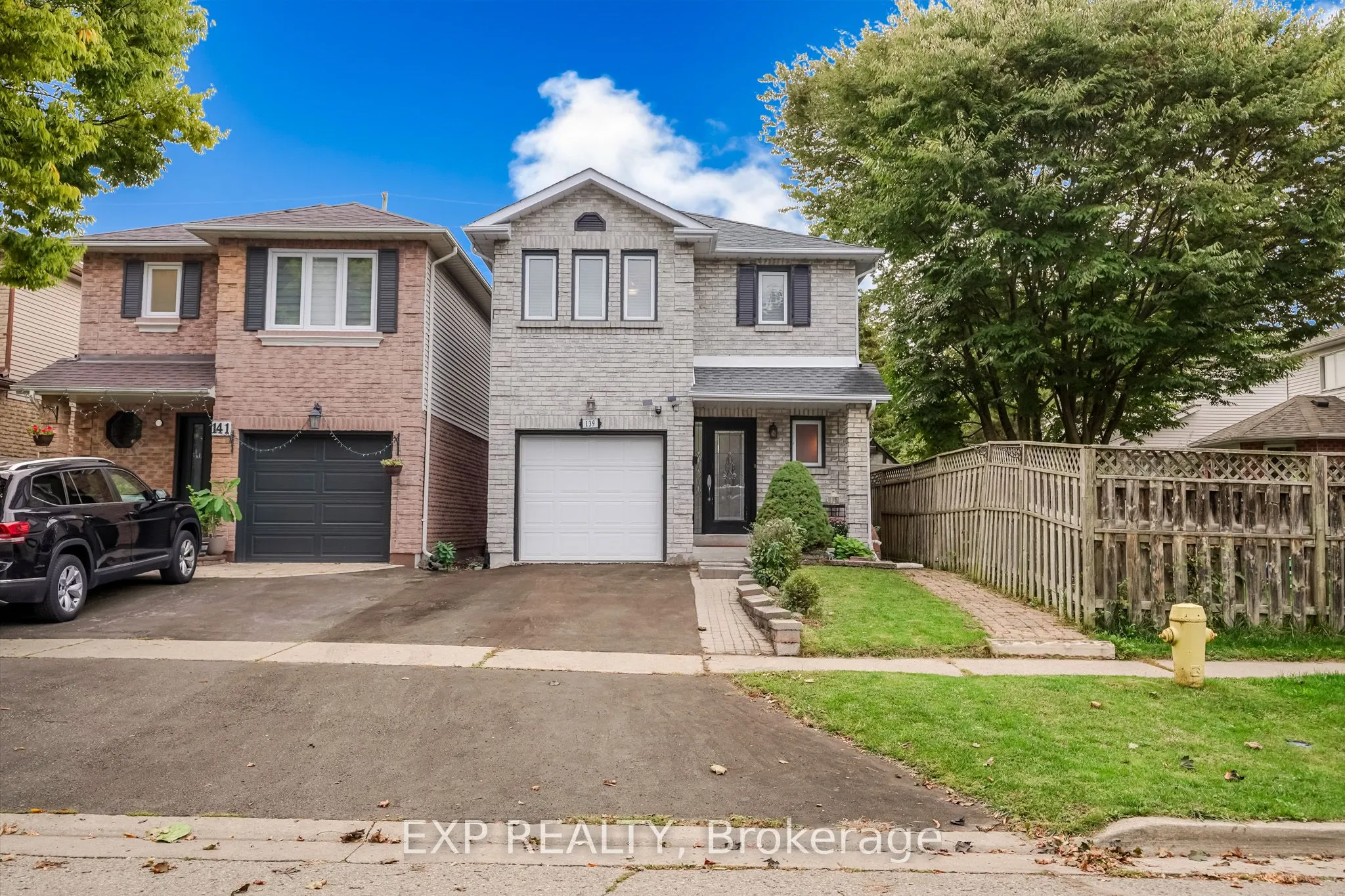 139 Adele Crescent