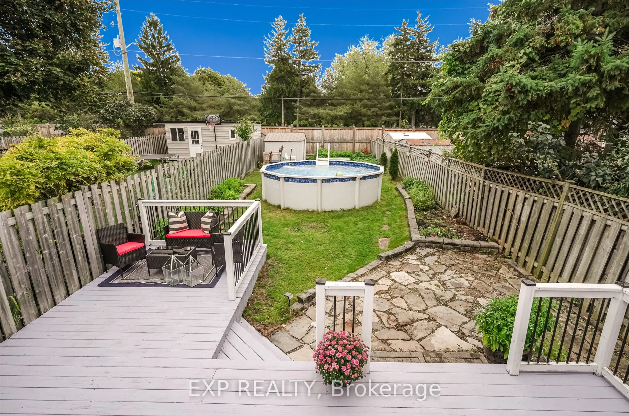 139 Adele Crescent