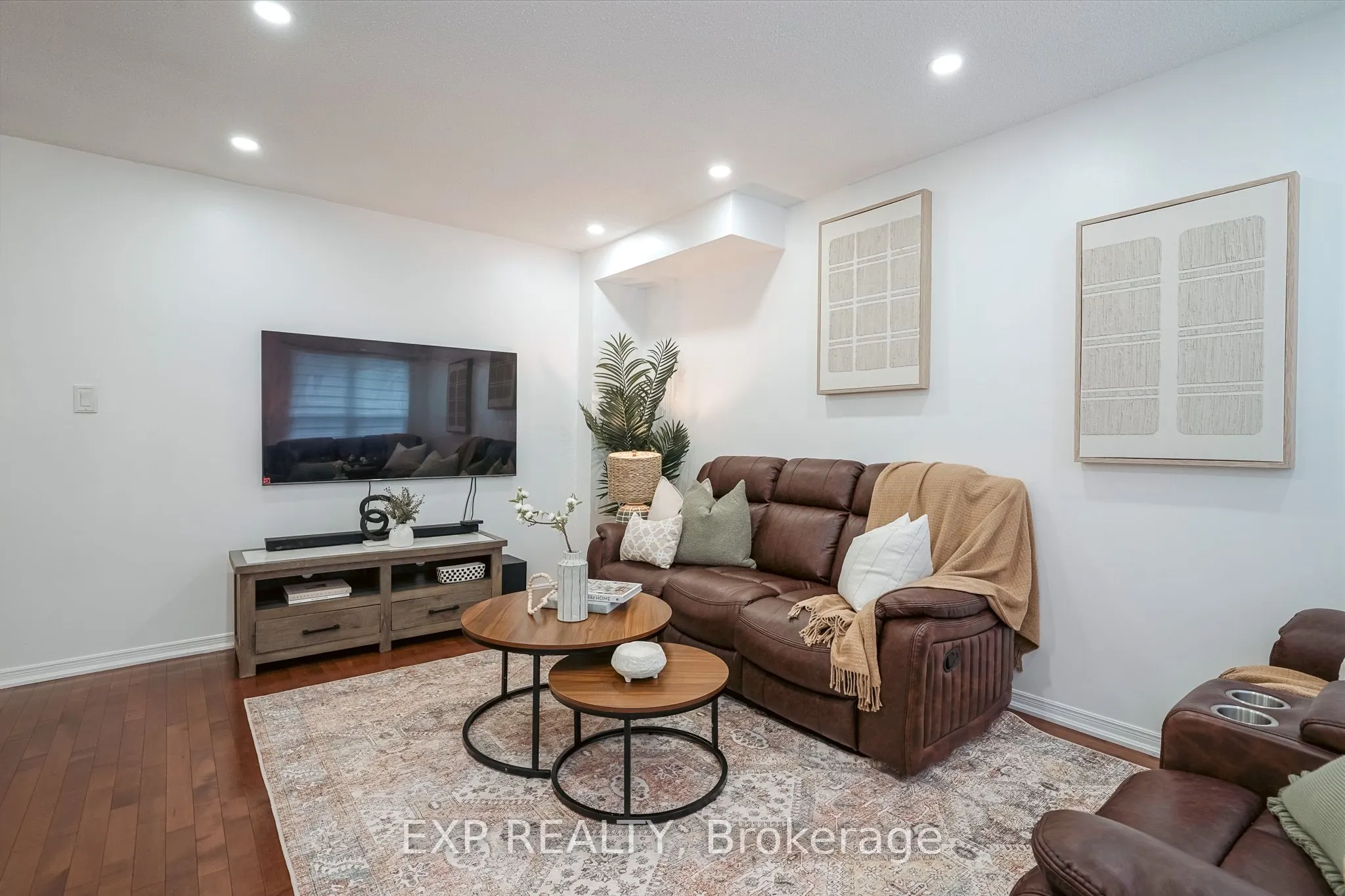 139 Adele Crescent