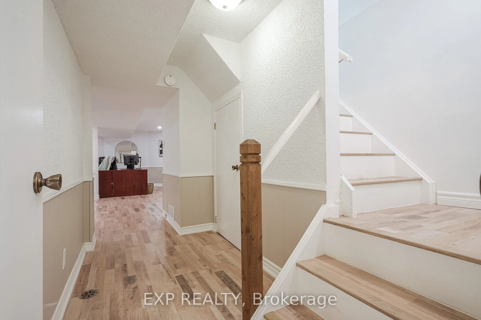 139 Adele Crescent