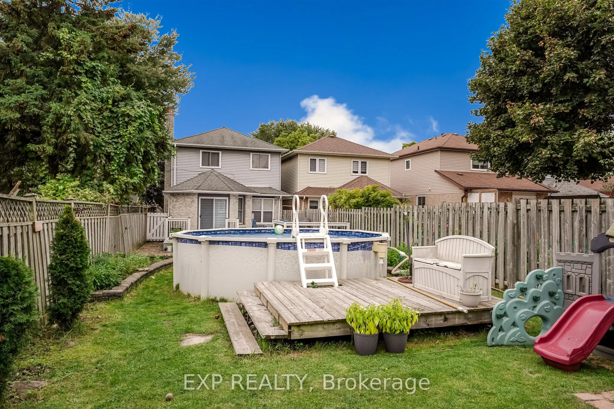 139 Adele Crescent