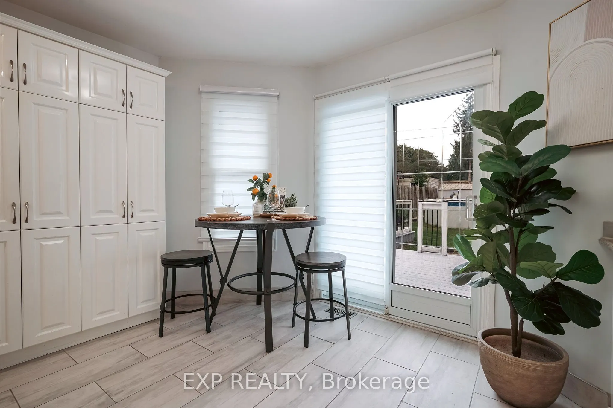 139 Adele Crescent