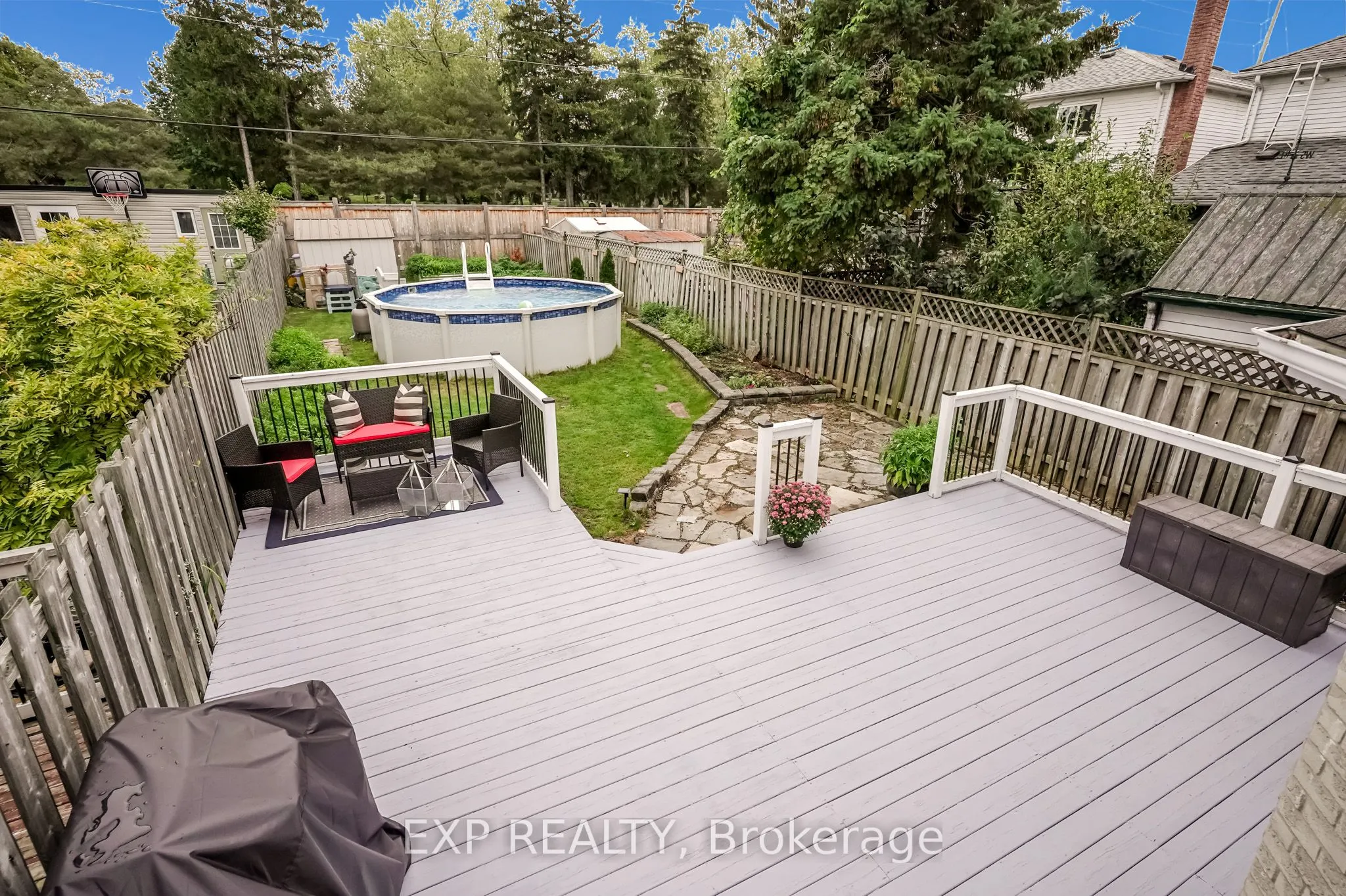 139 Adele Crescent