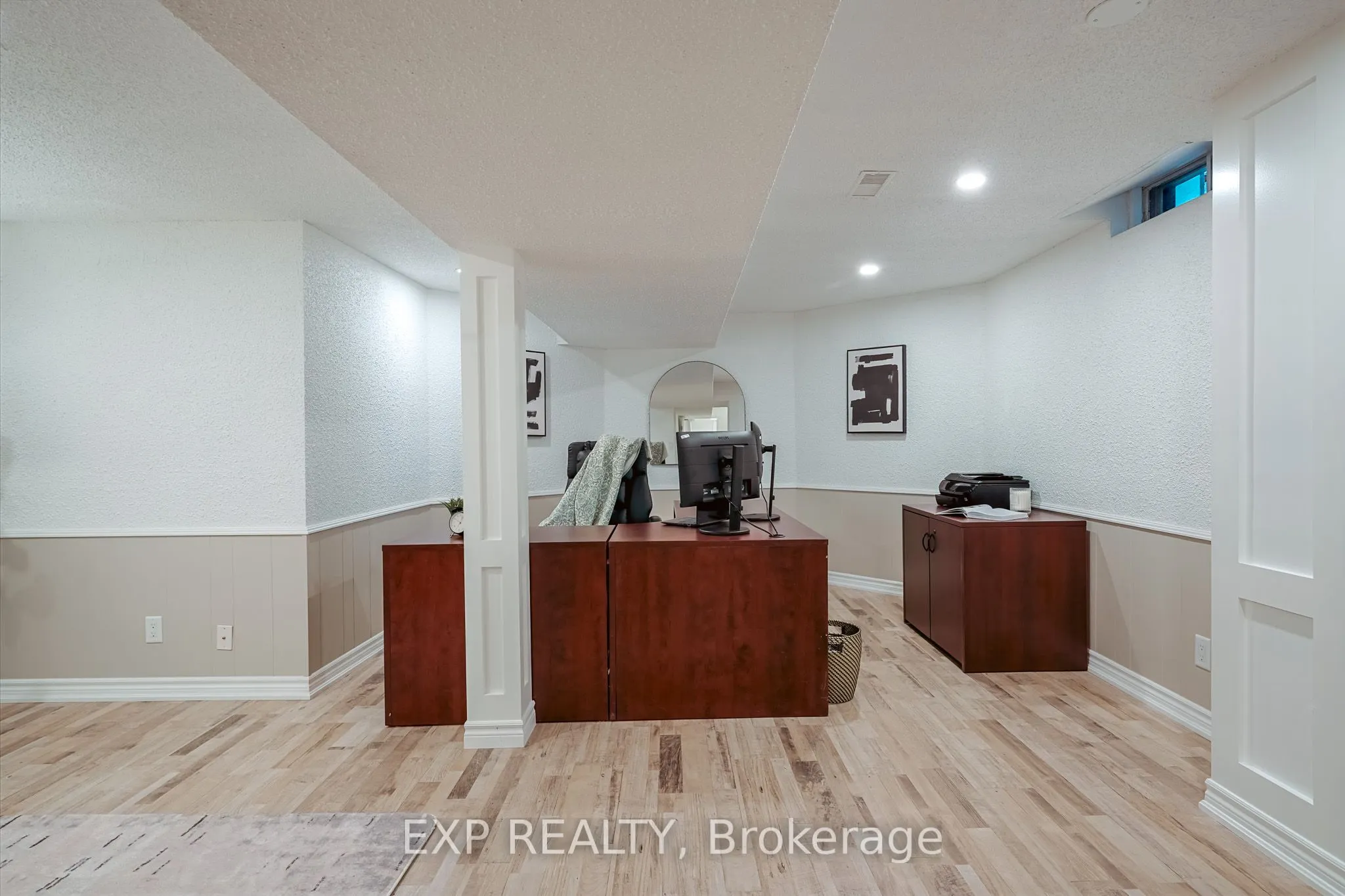 139 Adele Crescent