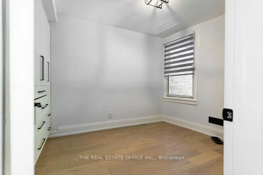 388 Woodbine Avenue, #main
