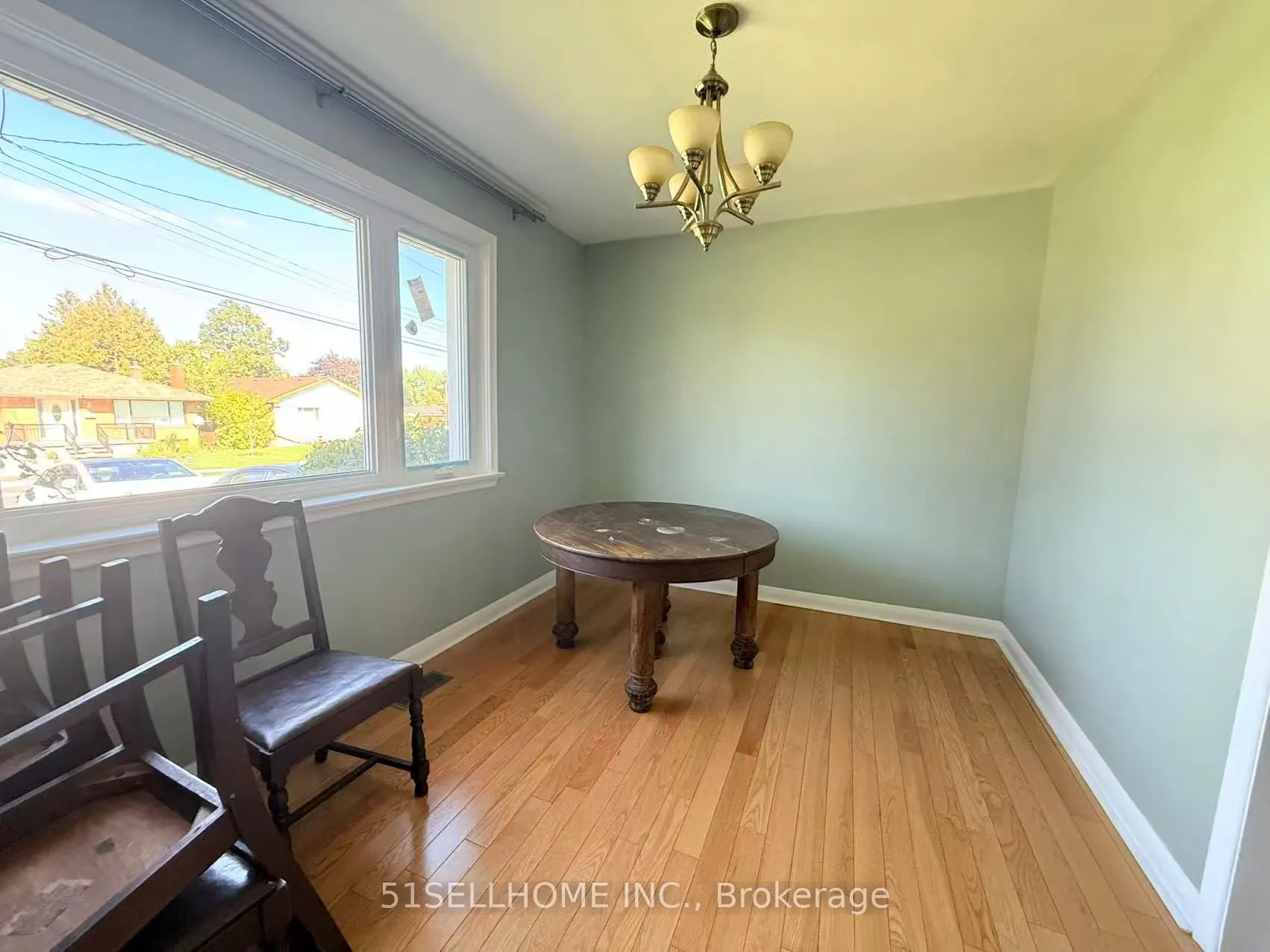 3 Sherwood Avenue, #Main Floor