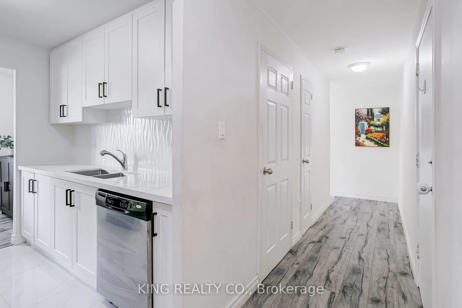 936 Glen Street, #512