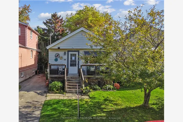 85 Aylesworth Avenue