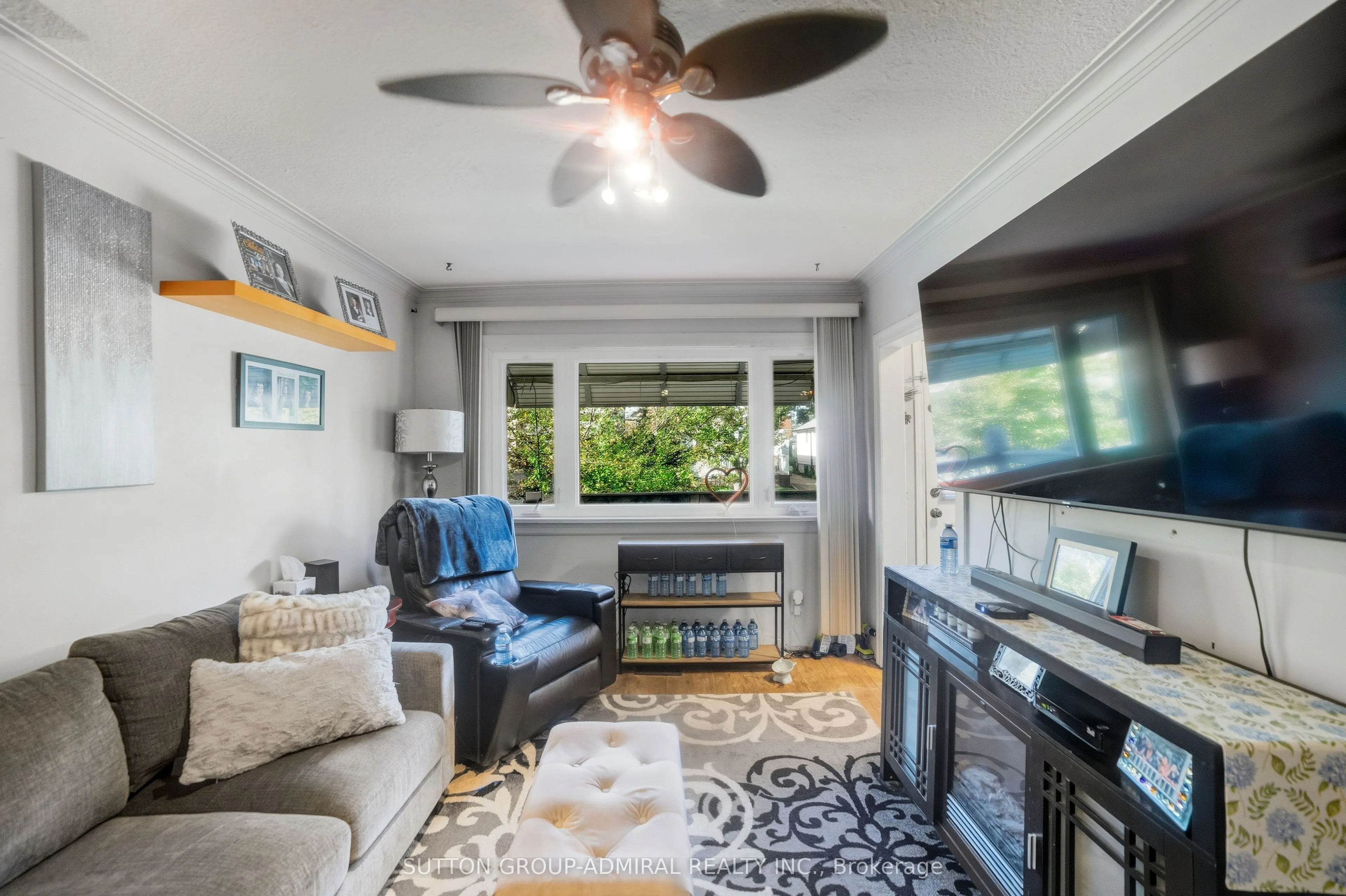 85 Aylesworth Avenue