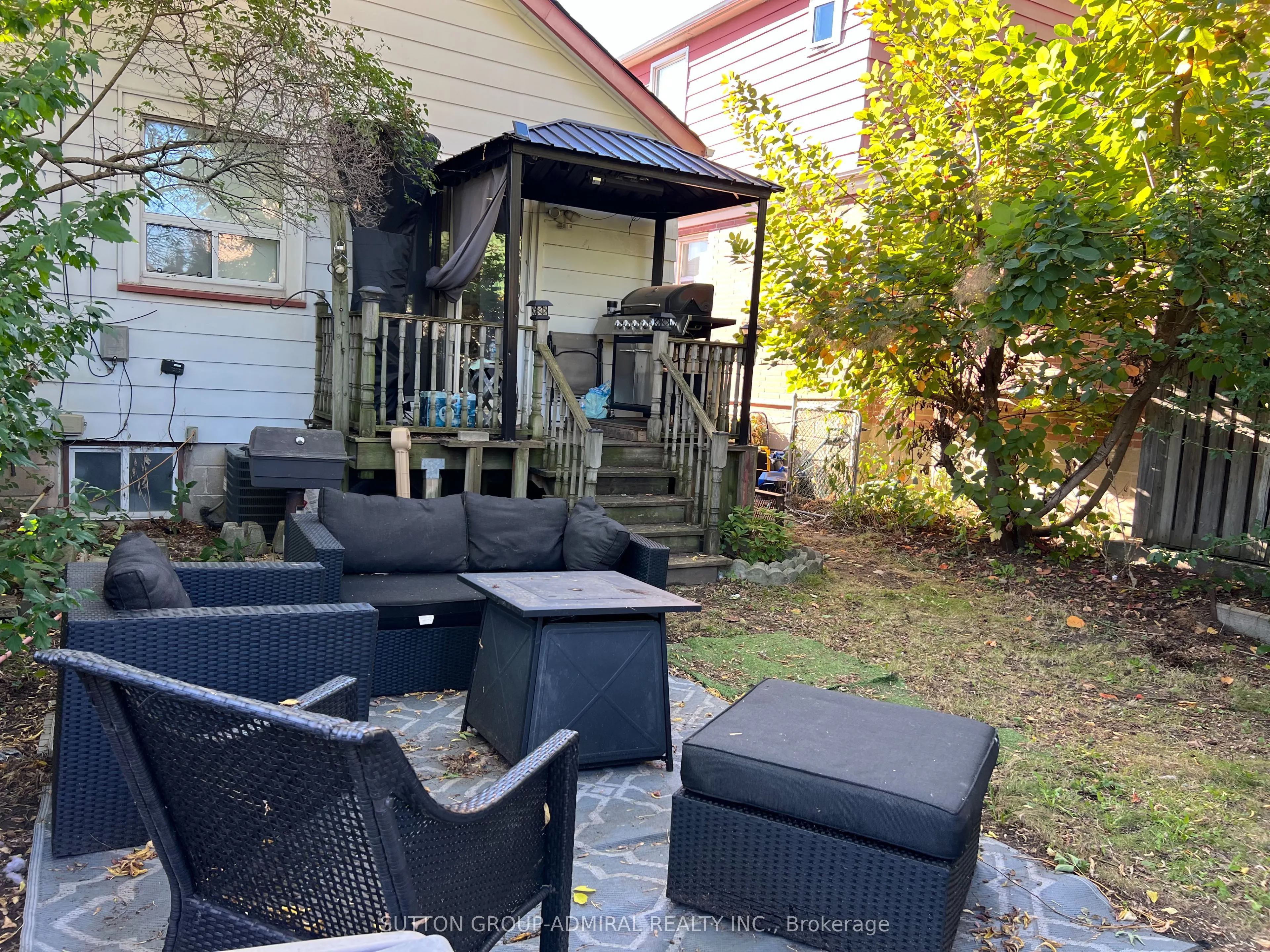 85 Aylesworth Avenue