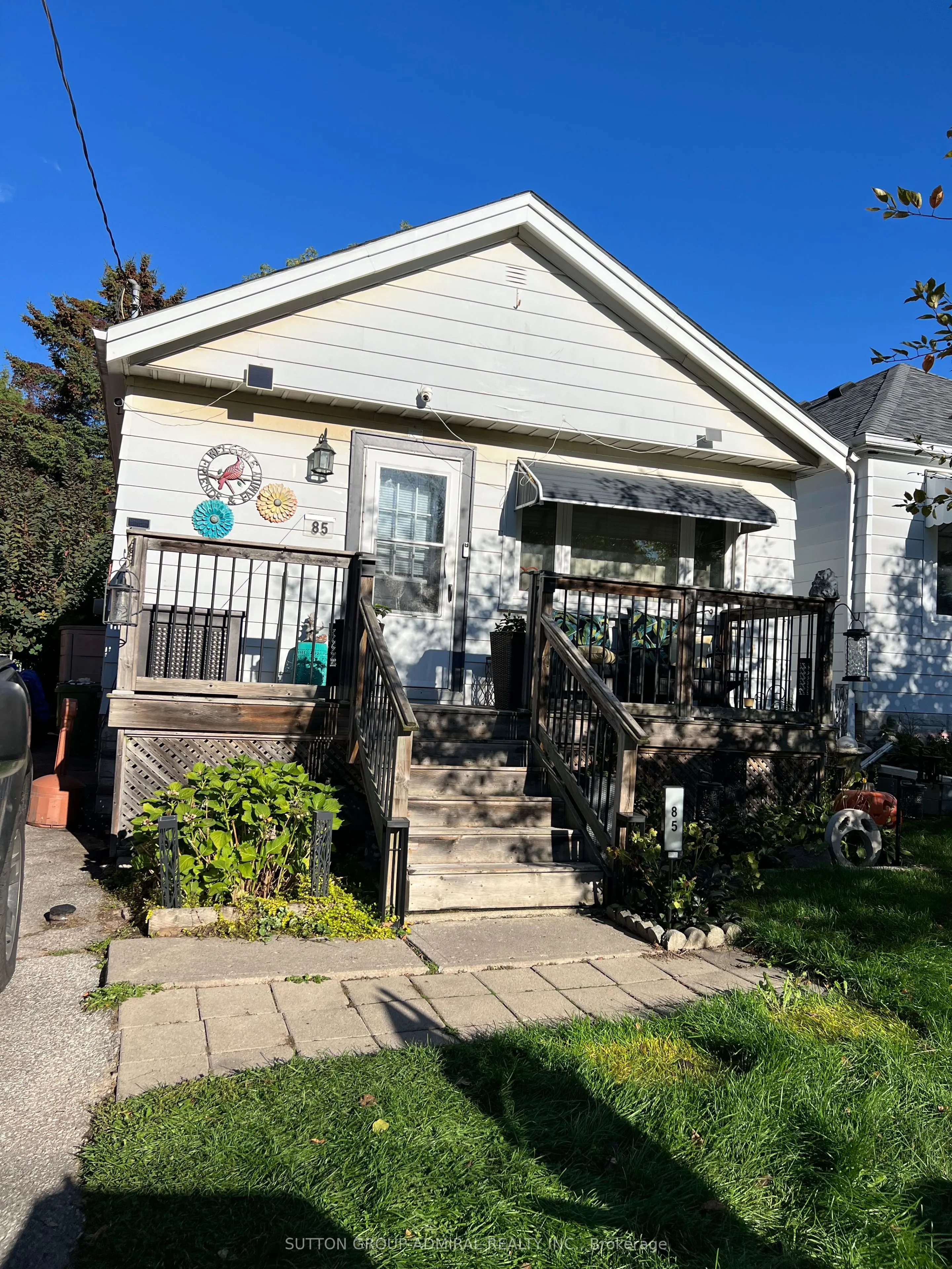 85 Aylesworth Avenue