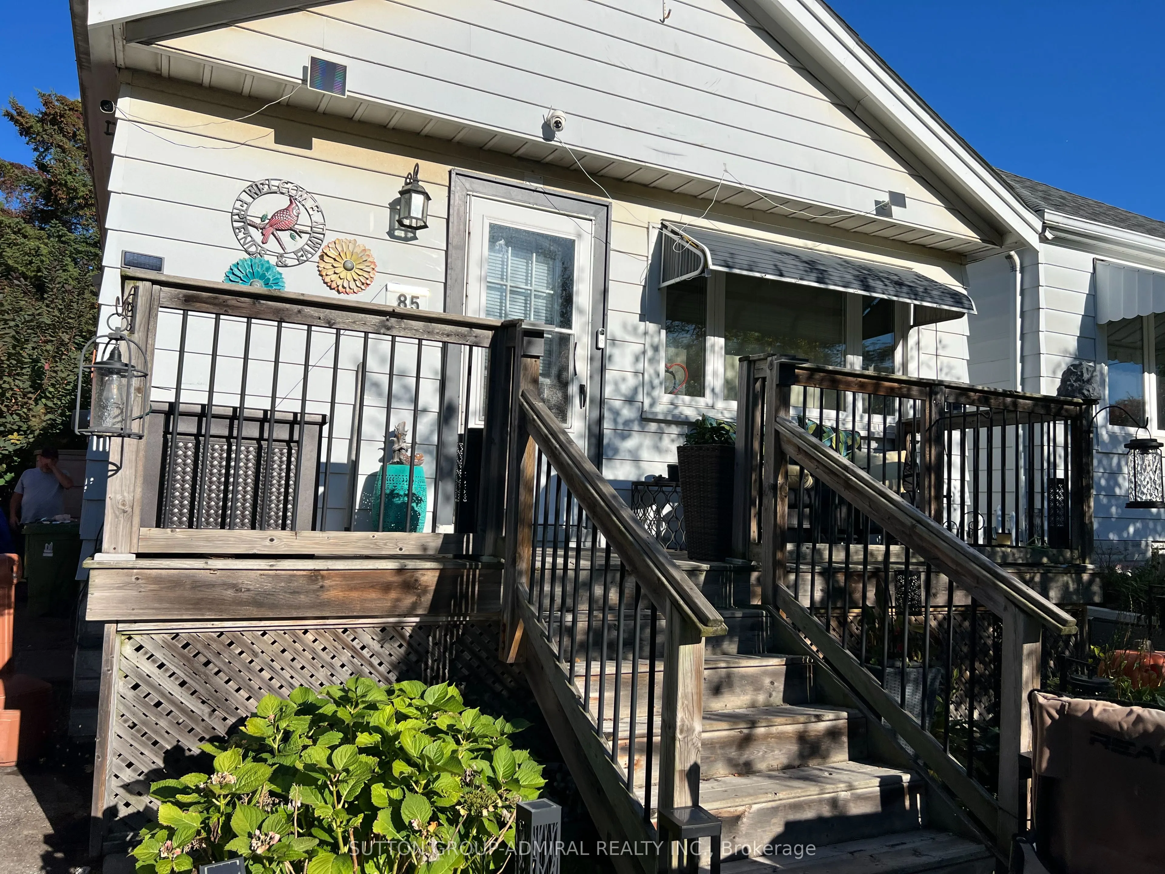 85 Aylesworth Avenue