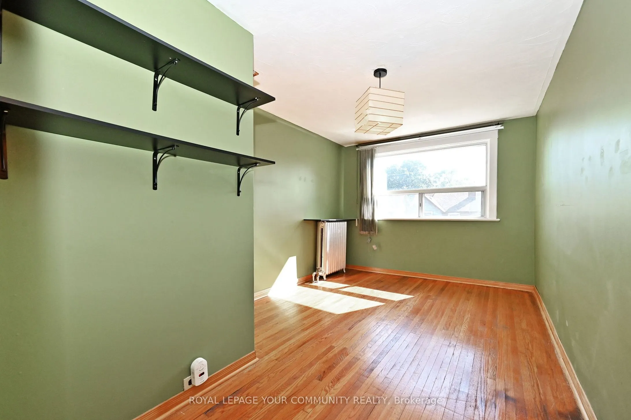 284 Wolverleigh Boulevard