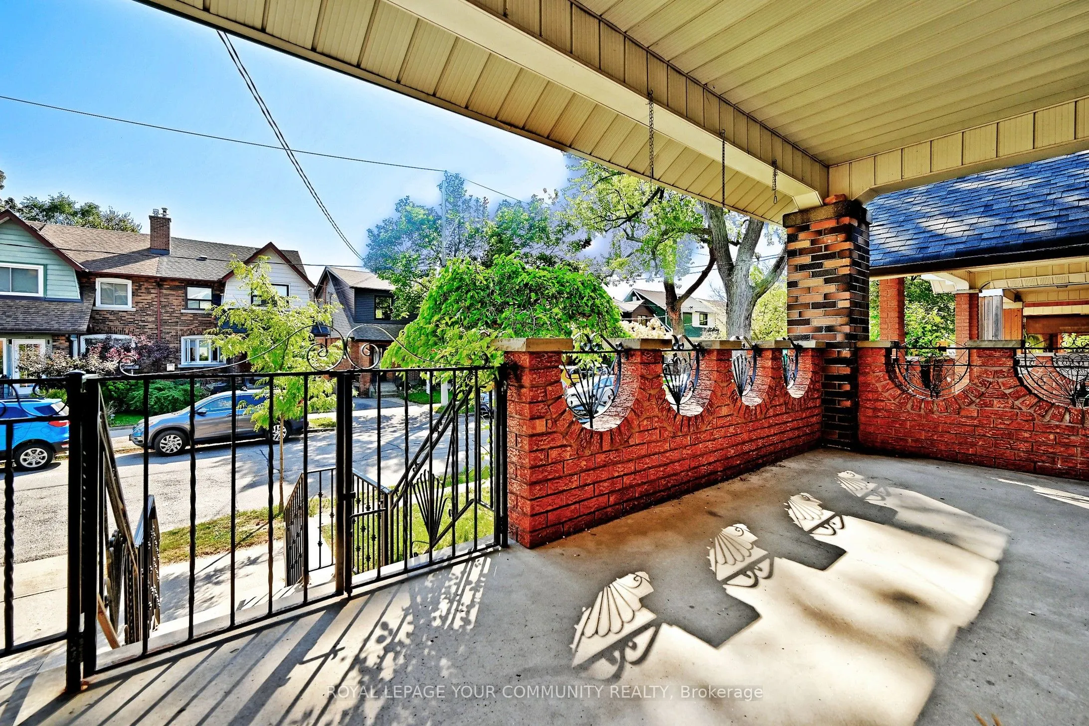 284 Wolverleigh Boulevard