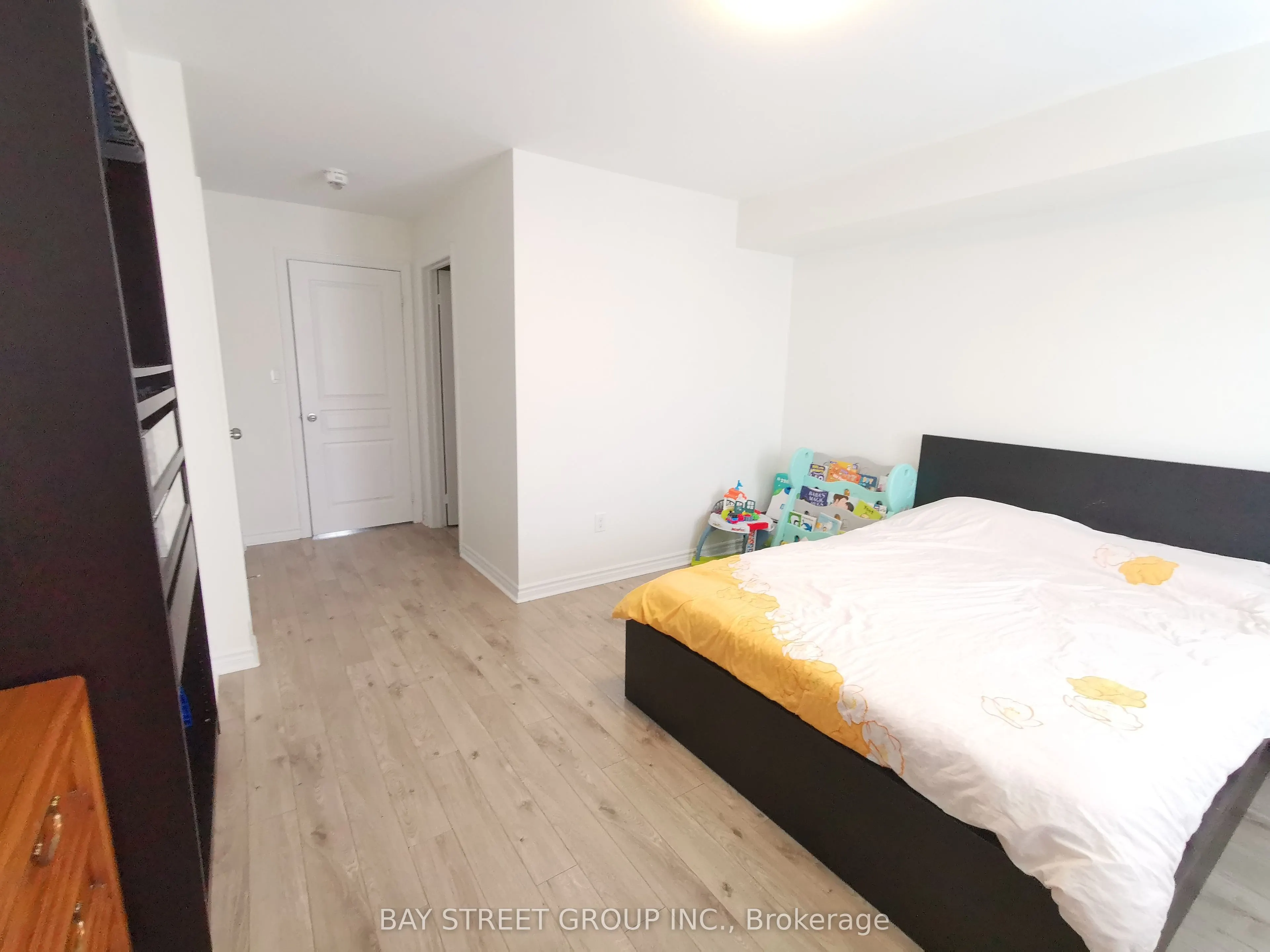 5 Eaton Park Lane, #5