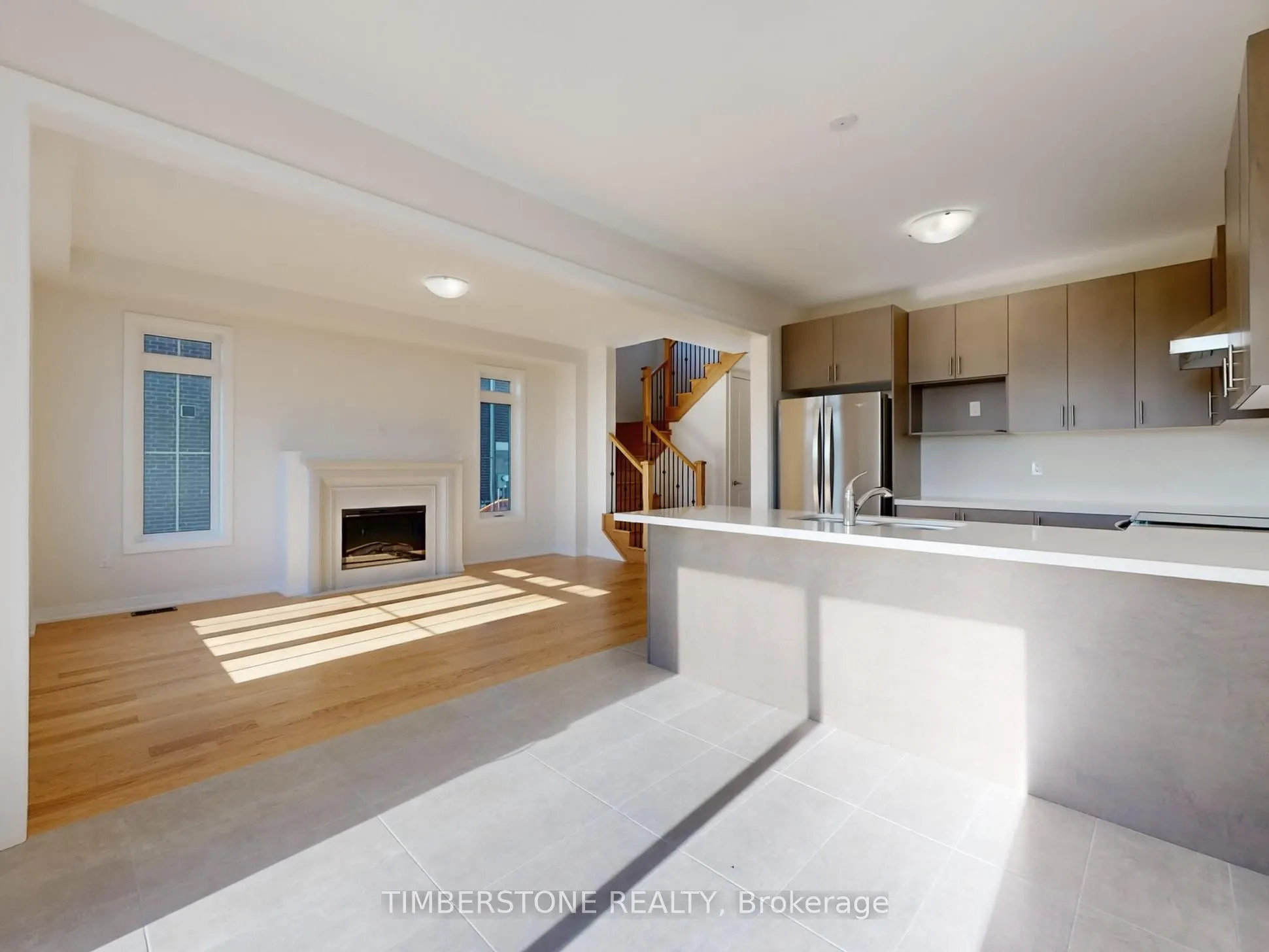 1103 Zircon Manor