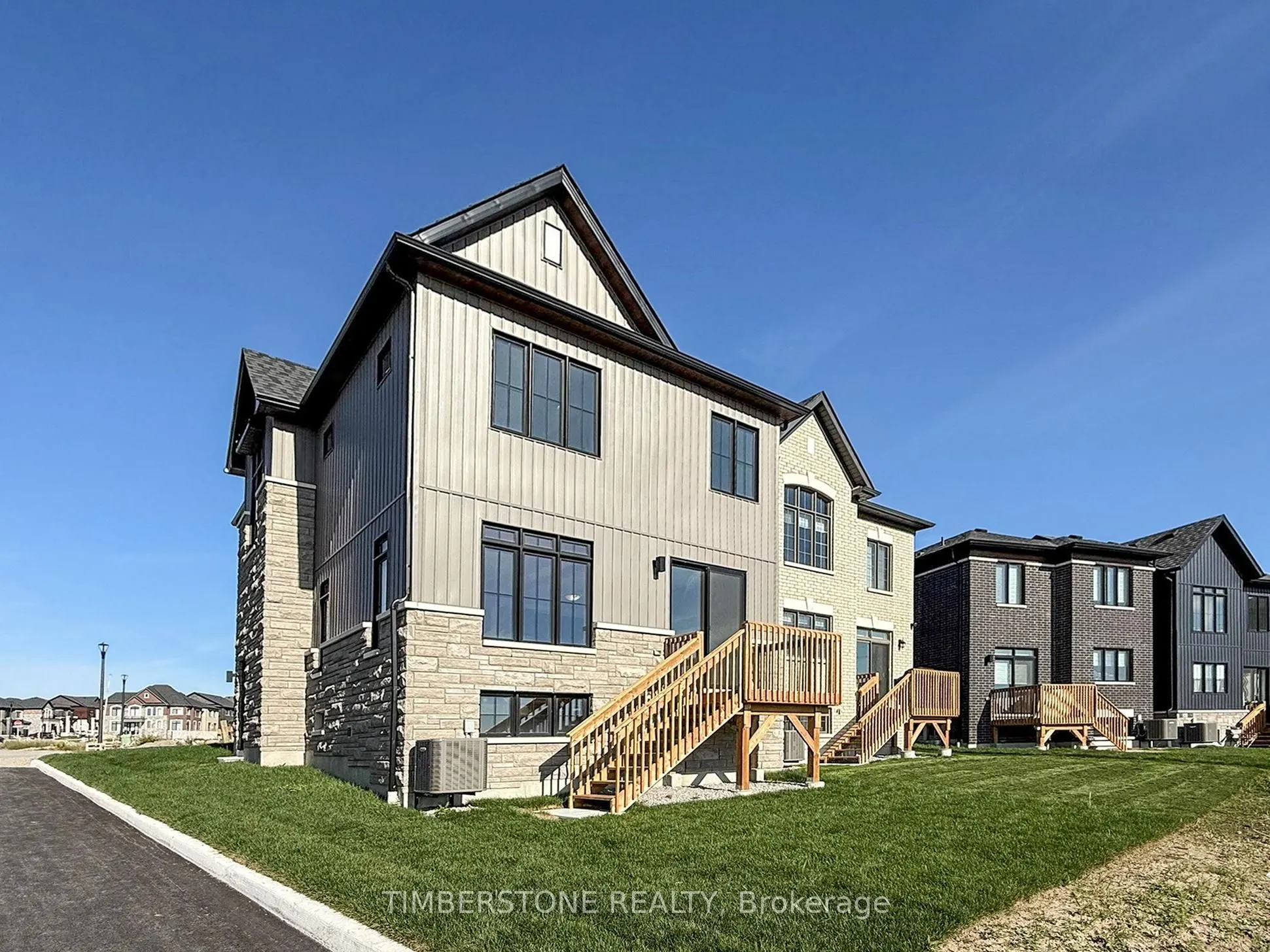 1103 Zircon Manor