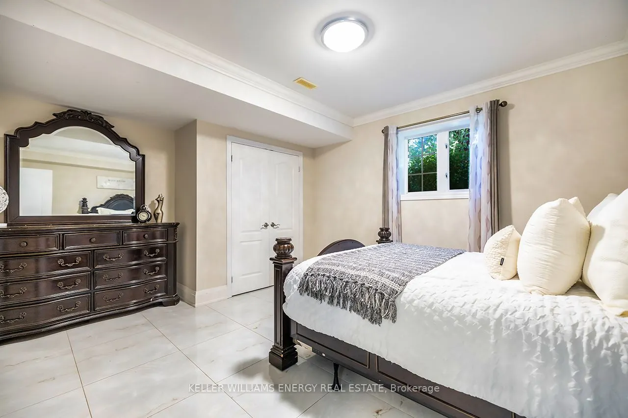 1602 Chilliwack Street