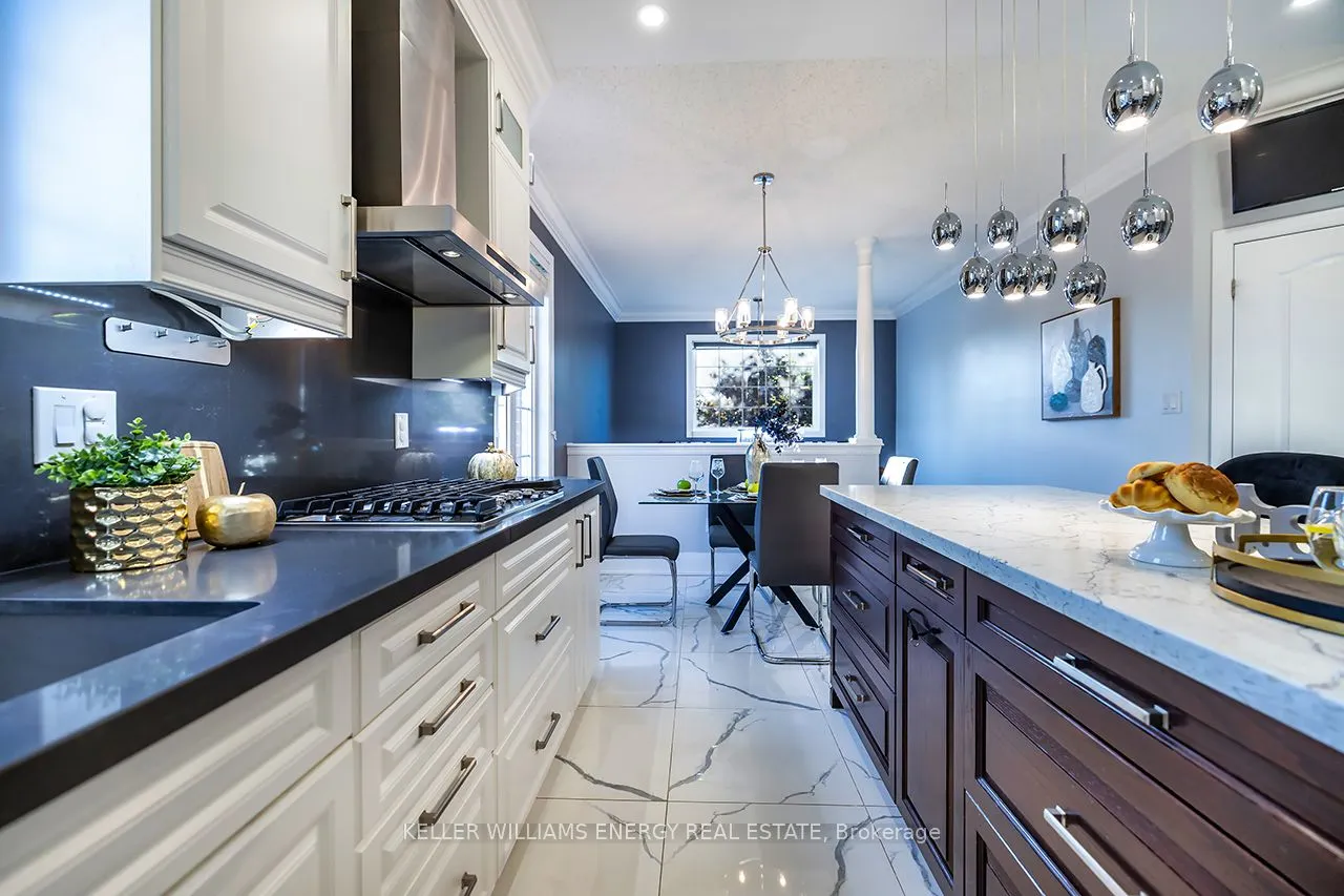1602 Chilliwack Street