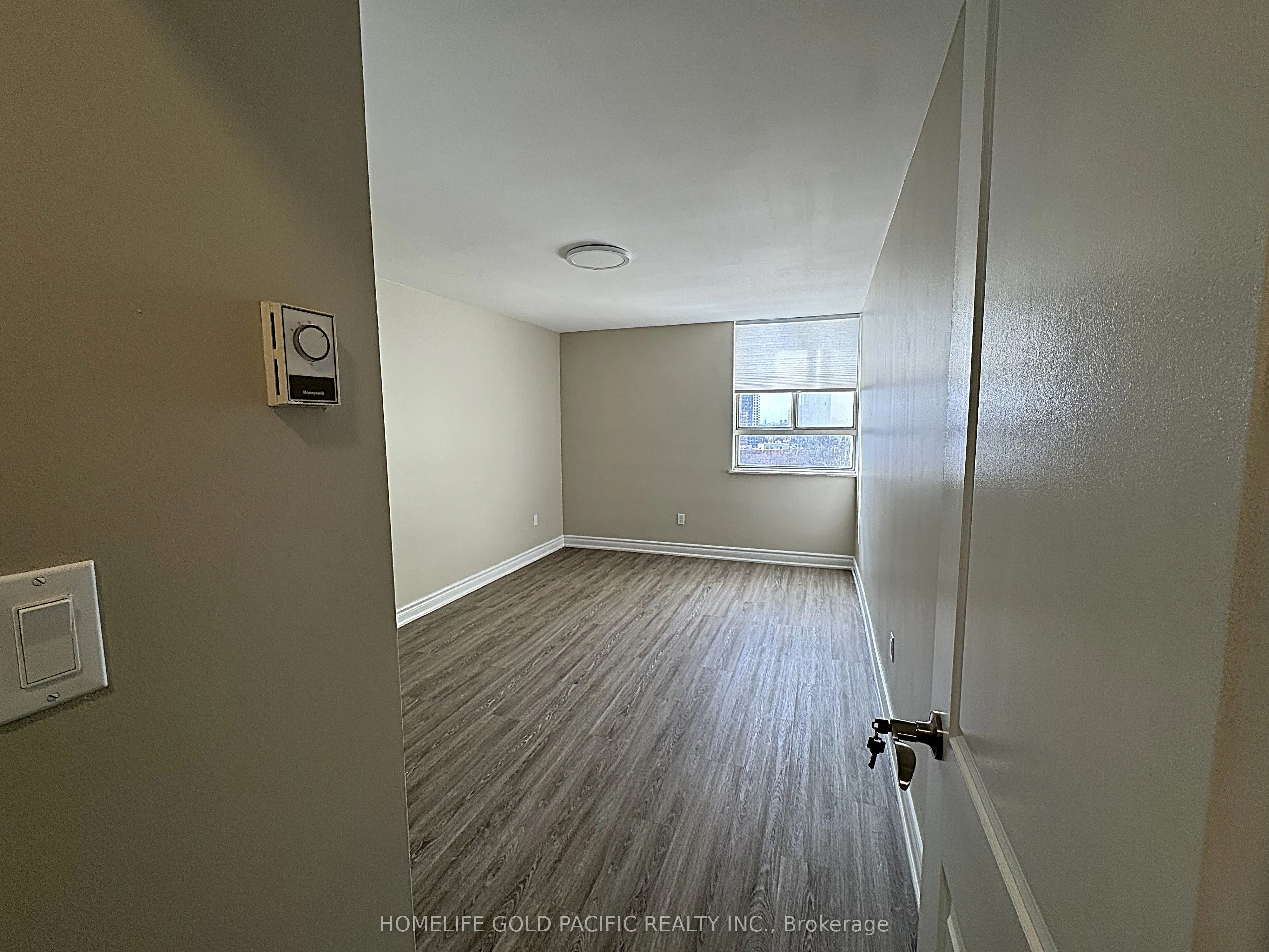1 Massey Square, #1214